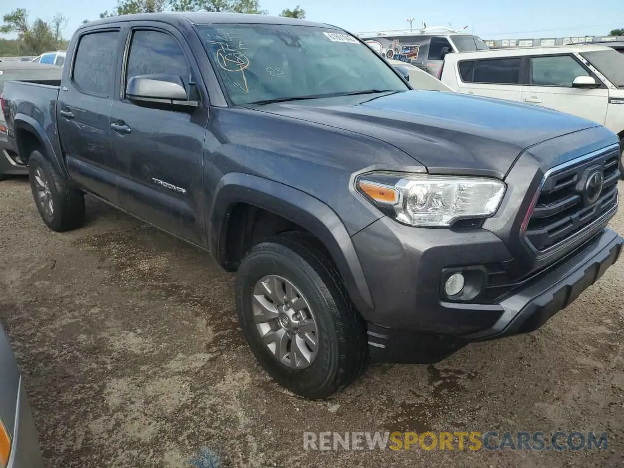1 Фотография поврежденного автомобиля 5TFAZ5CN9KX082030 TOYOTA TACOMA 2019