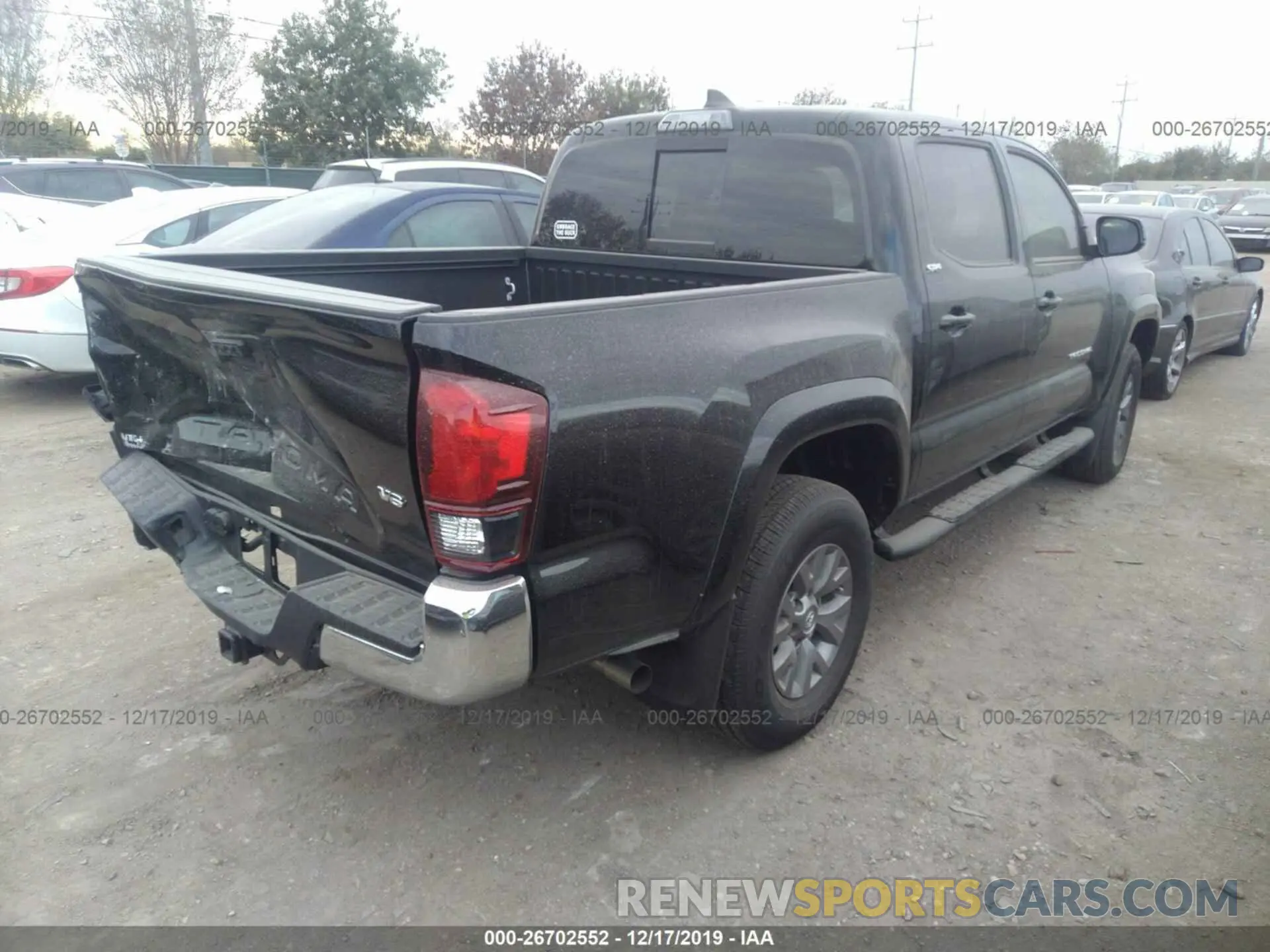 4 Photograph of a damaged car 5TFAZ5CN9KX082691 TOYOTA TACOMA 2019