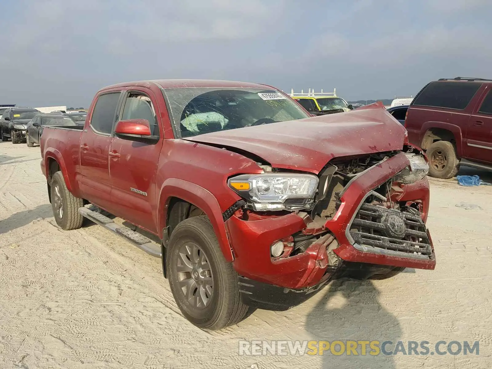 1 Photograph of a damaged car 5TFBZ5DN9KX004673 TOYOTA TACOMA 2019
