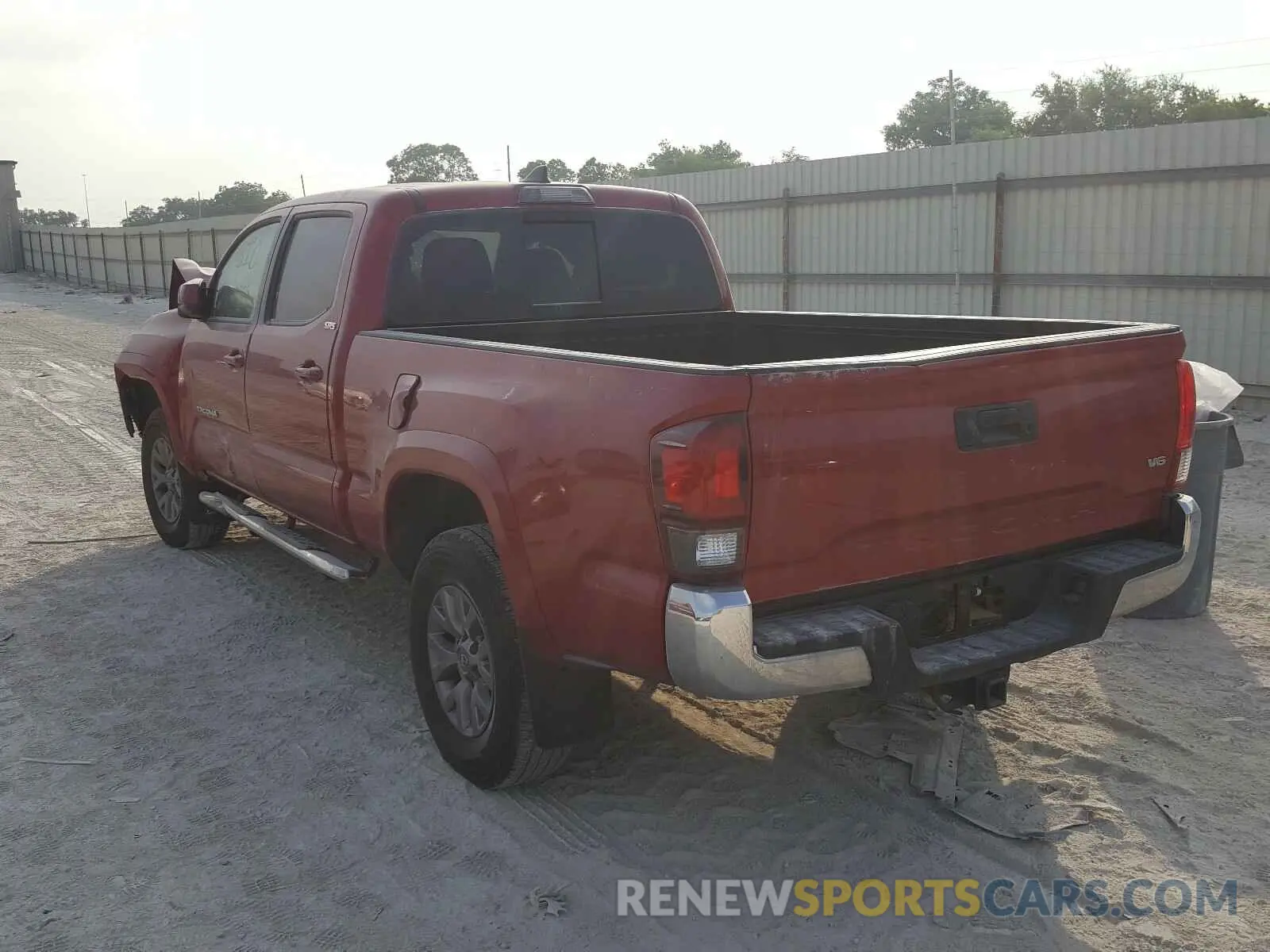 3 Photograph of a damaged car 5TFBZ5DN9KX004673 TOYOTA TACOMA 2019