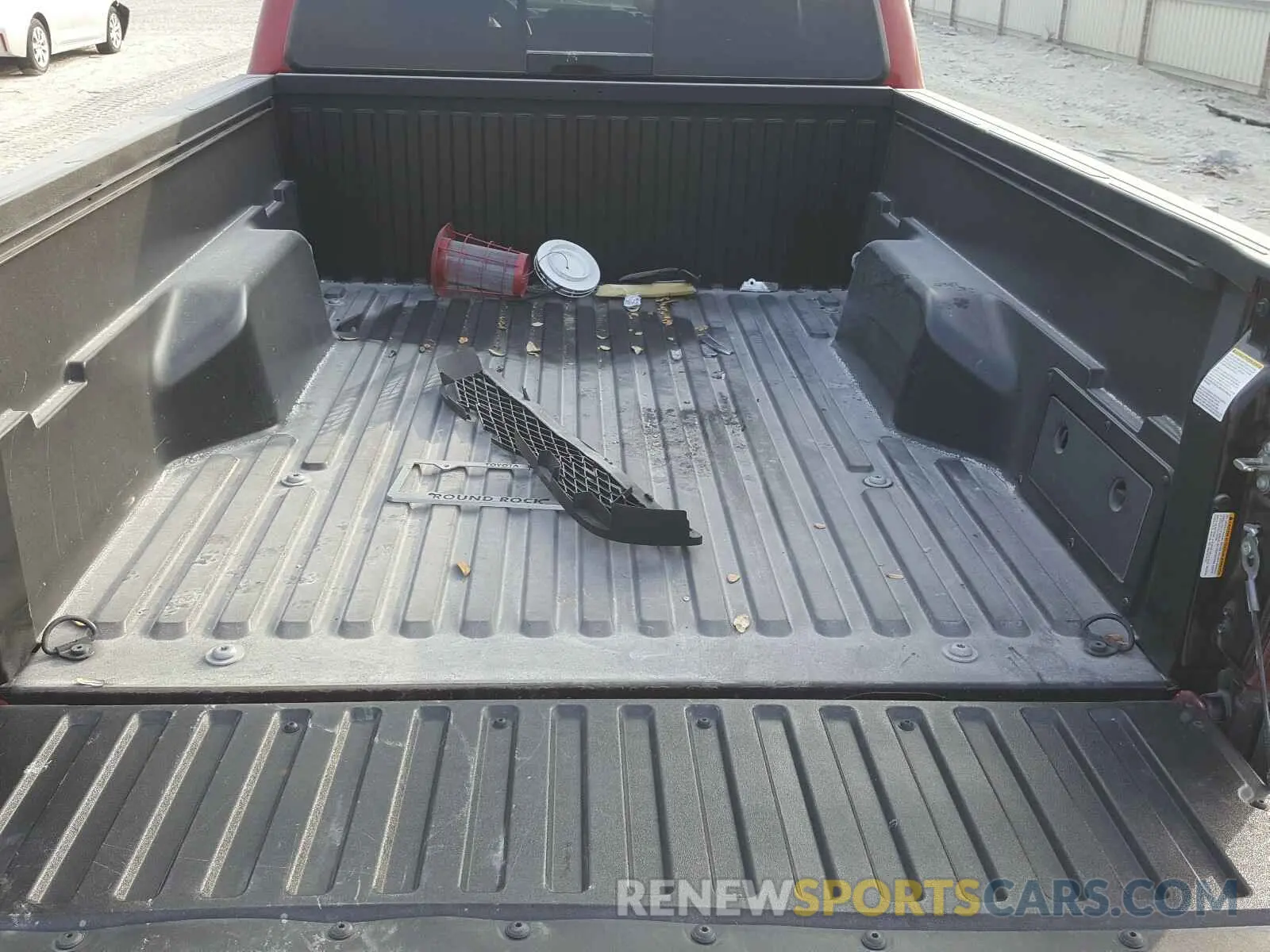 9 Photograph of a damaged car 5TFBZ5DN9KX004673 TOYOTA TACOMA 2019