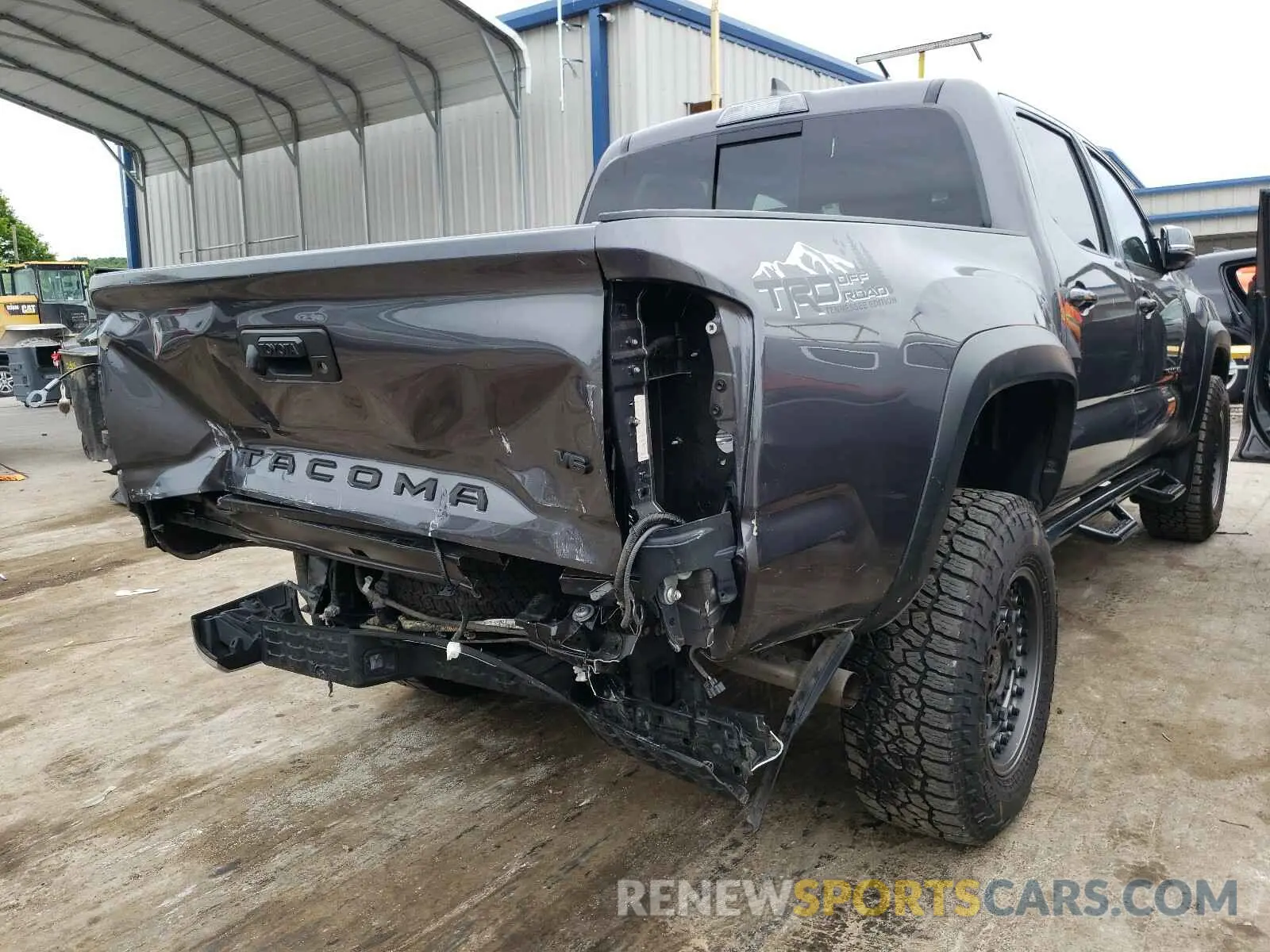 4 Photograph of a damaged car 5TFCZ5AN0KX172226 TOYOTA TACOMA 2019