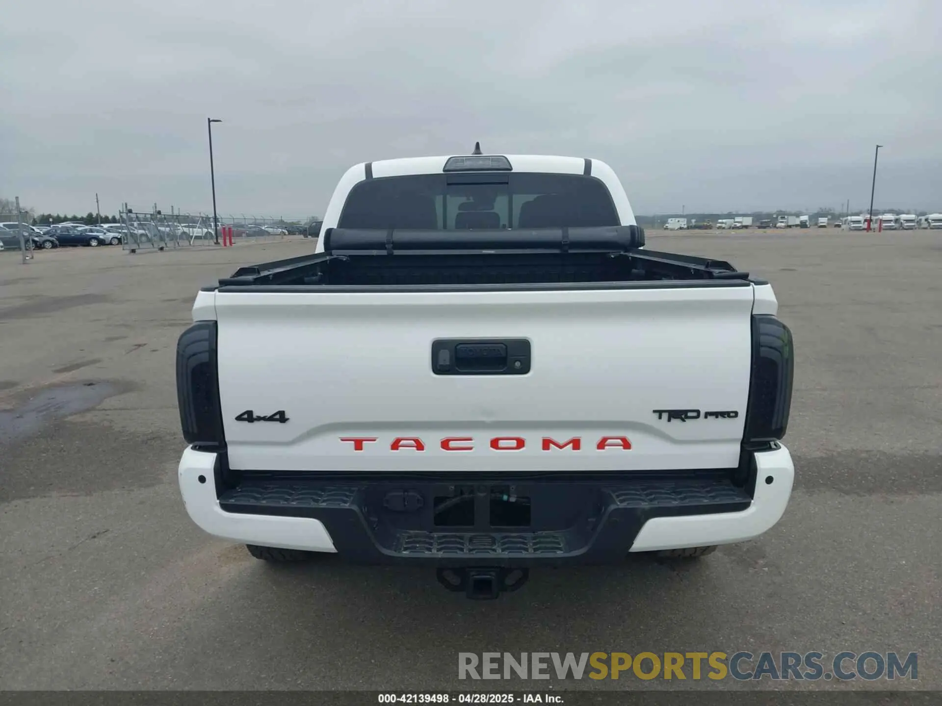 16 Фотография поврежденного автомобиля 5TFCZ5AN0KX190354 TOYOTA TACOMA 2019
