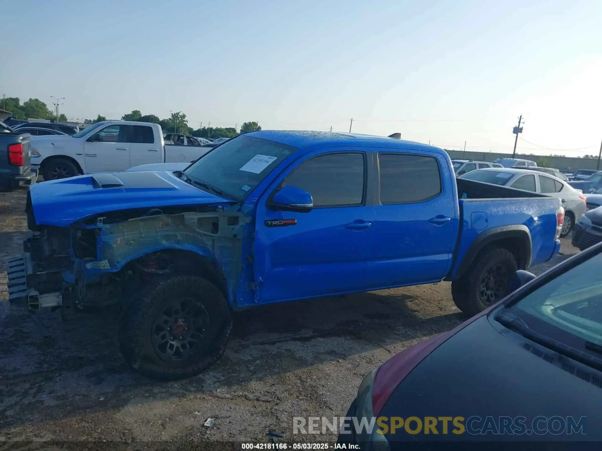 15 Фотография поврежденного автомобиля 5TFCZ5AN0KX201840 TOYOTA TACOMA 2019