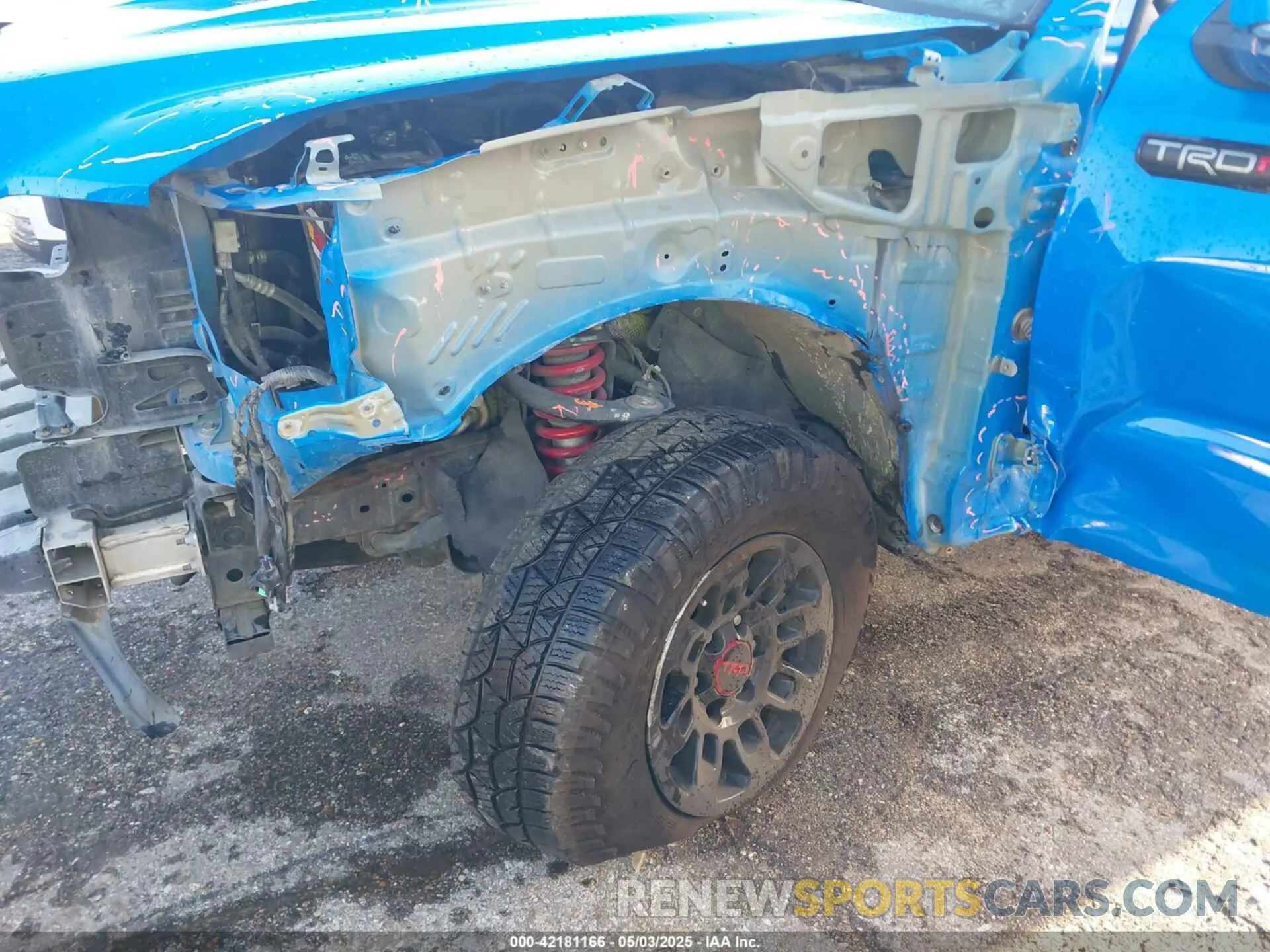 6 Фотография поврежденного автомобиля 5TFCZ5AN0KX201840 TOYOTA TACOMA 2019