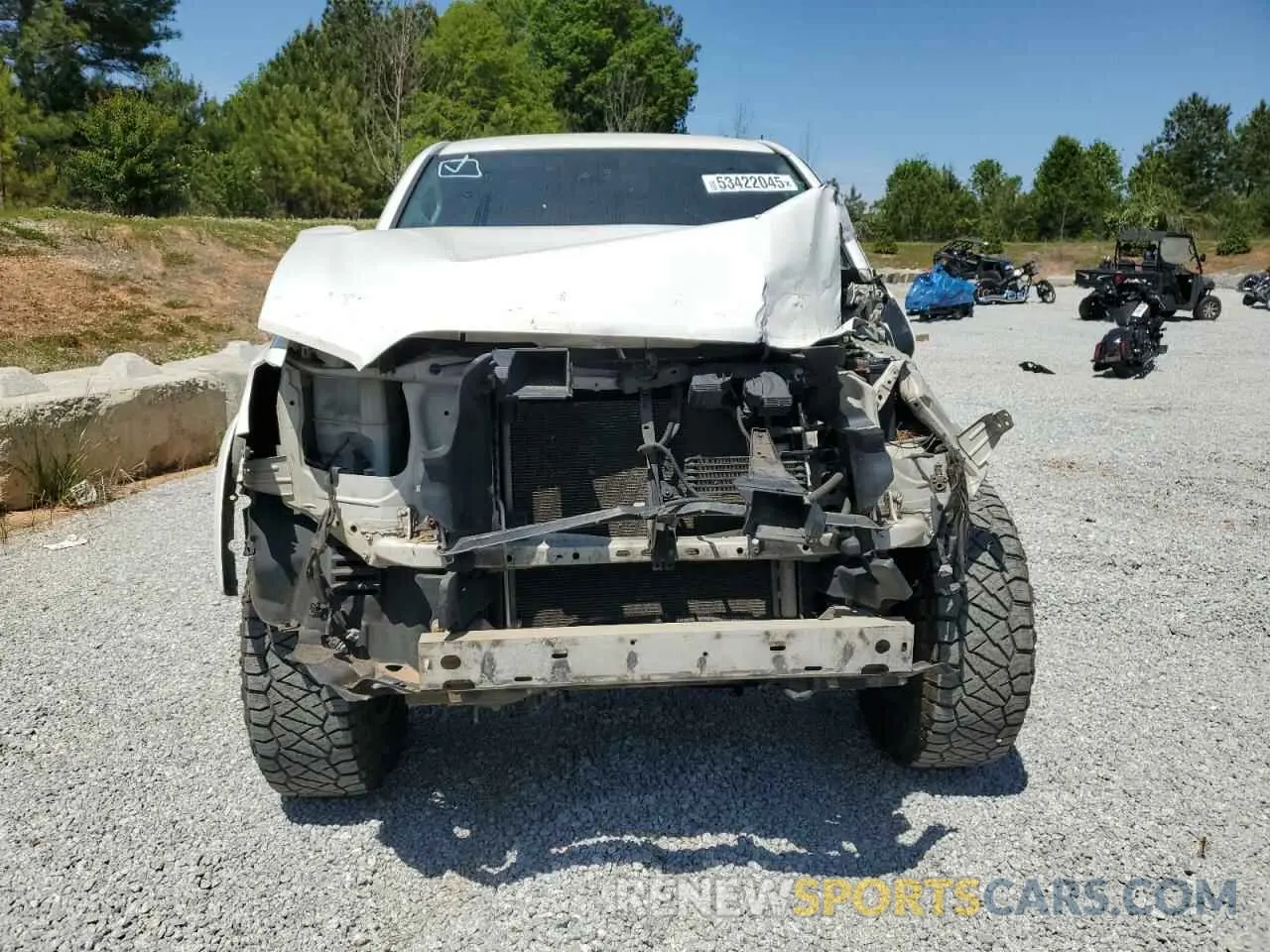 5 Фотография поврежденного автомобиля 5TFCZ5AN1KX174454 TOYOTA TACOMA 2019