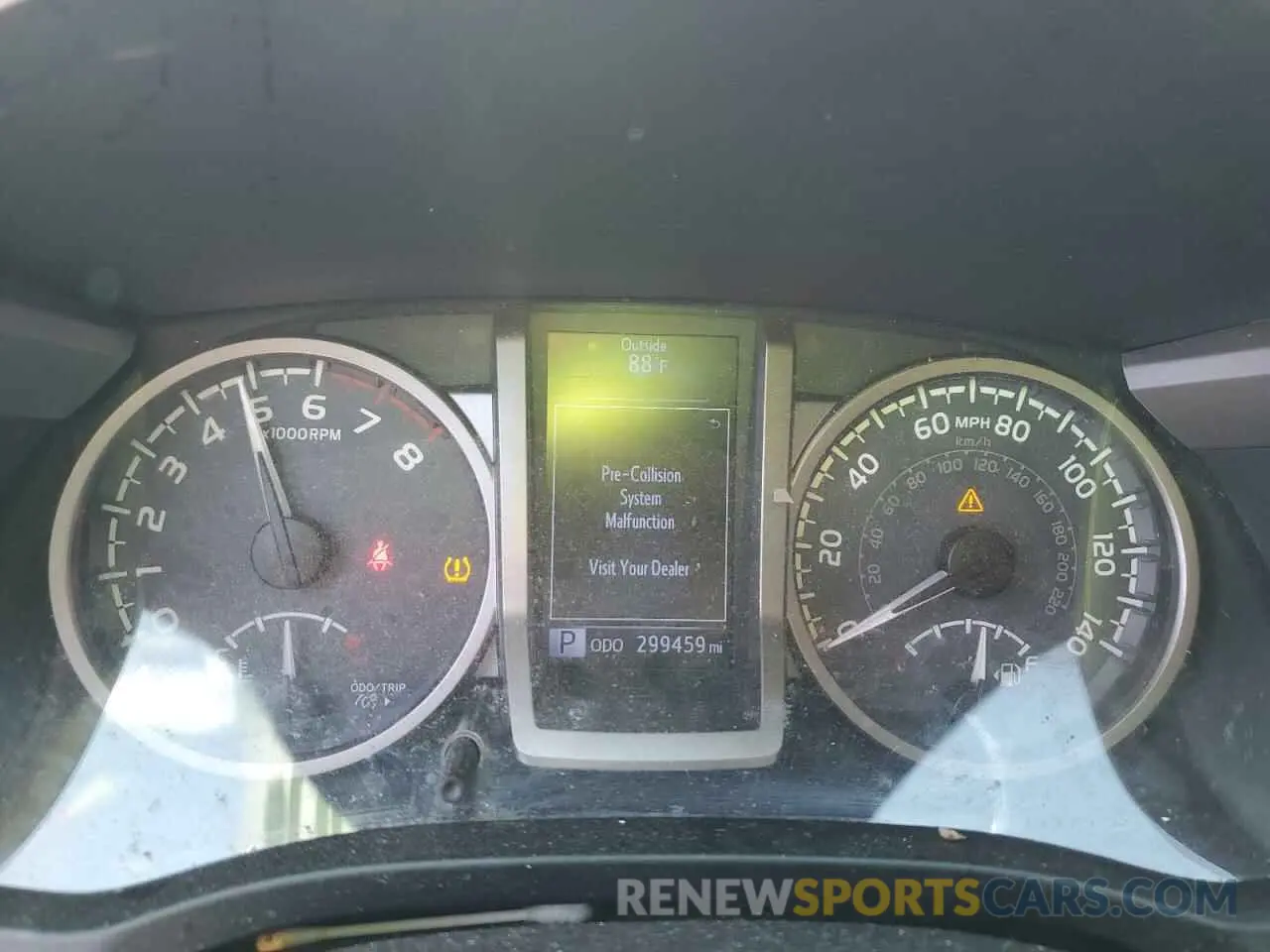 9 Фотография поврежденного автомобиля 5TFCZ5AN1KX174454 TOYOTA TACOMA 2019