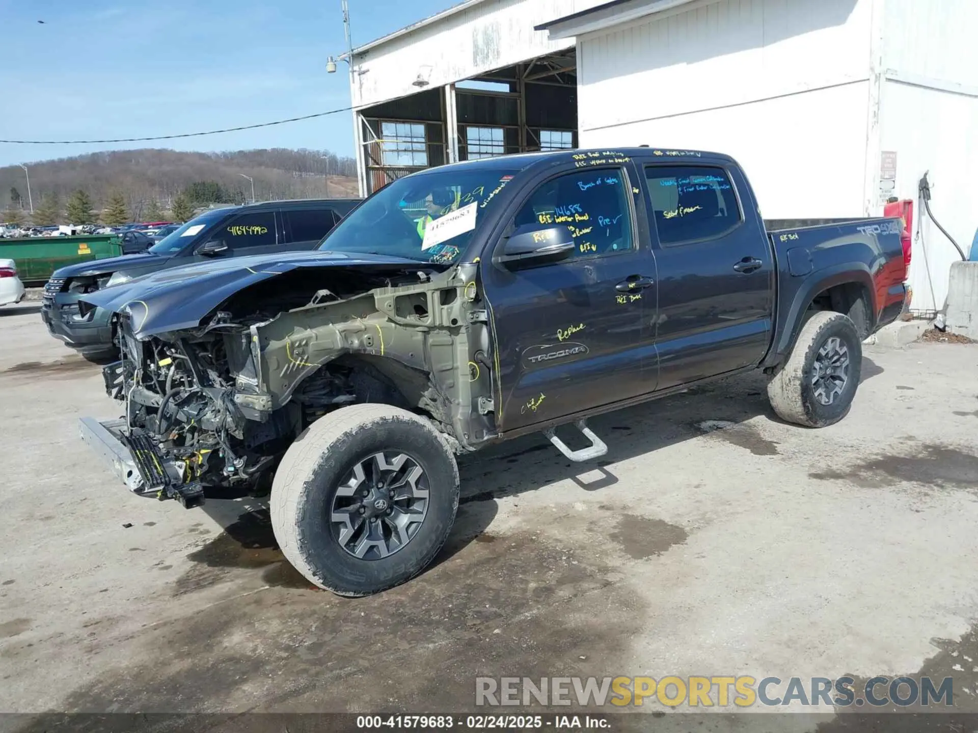 2 Photograph of a damaged car 5TFCZ5AN1KX178939 TOYOTA TACOMA 2019