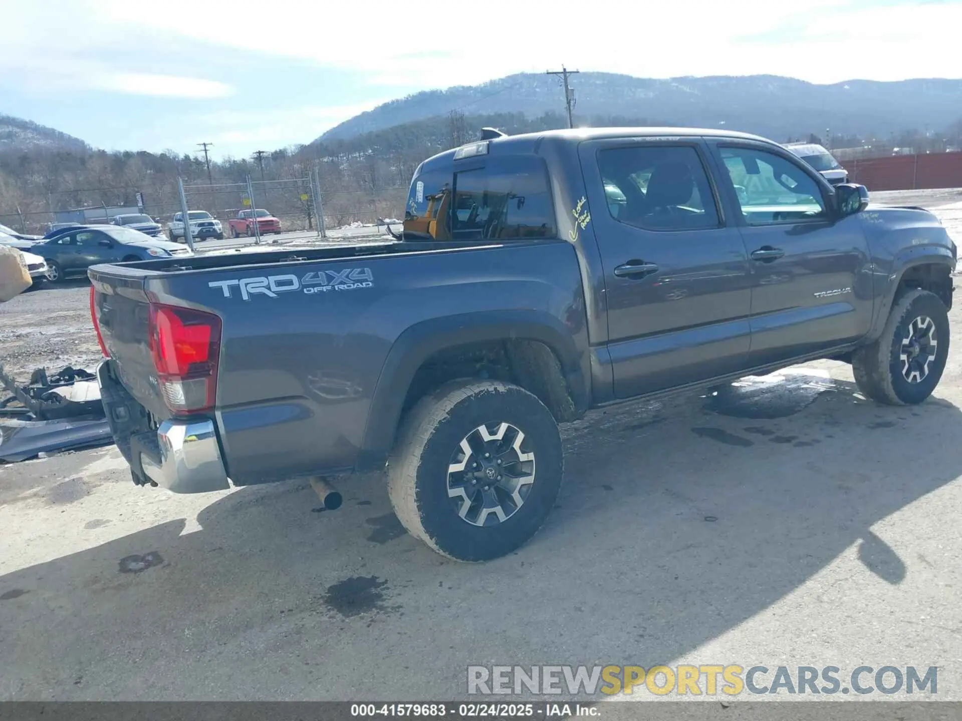 4 Photograph of a damaged car 5TFCZ5AN1KX178939 TOYOTA TACOMA 2019