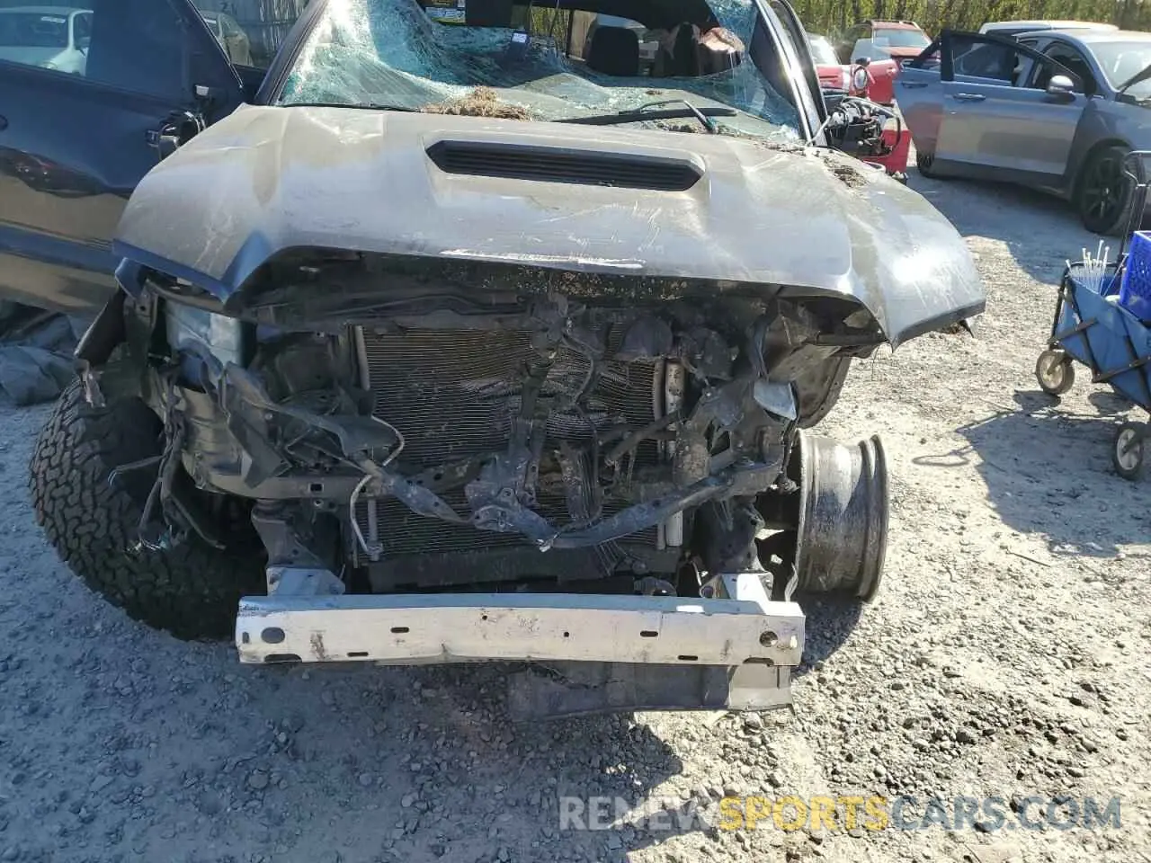 11 Photograph of a damaged car 5TFCZ5AN1KX192372 TOYOTA TACOMA 2019
