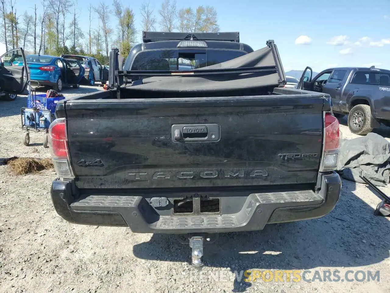 6 Photograph of a damaged car 5TFCZ5AN1KX192372 TOYOTA TACOMA 2019