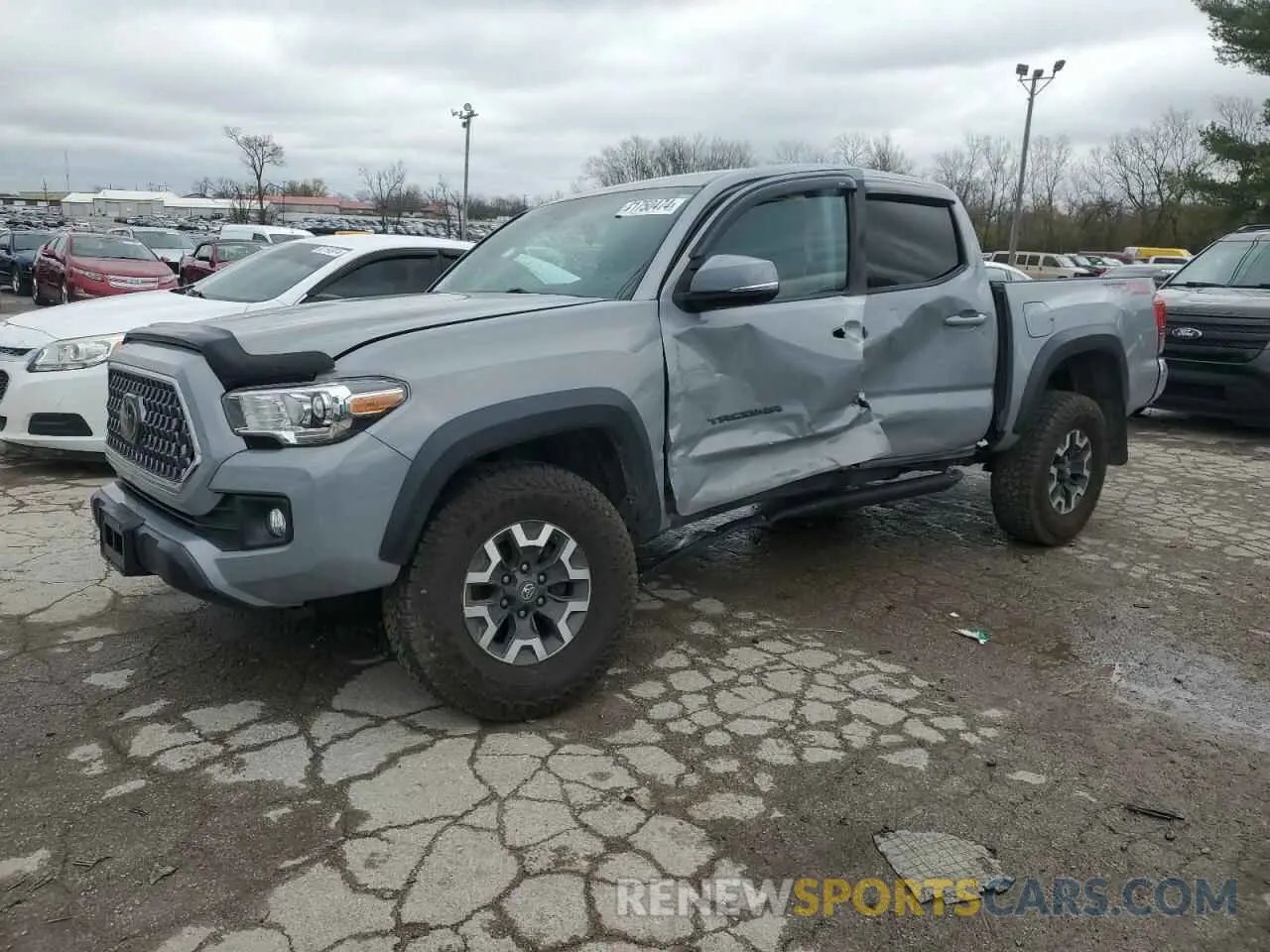 1 Фотография поврежденного автомобиля 5TFCZ5AN1KX203127 TOYOTA TACOMA 2019
