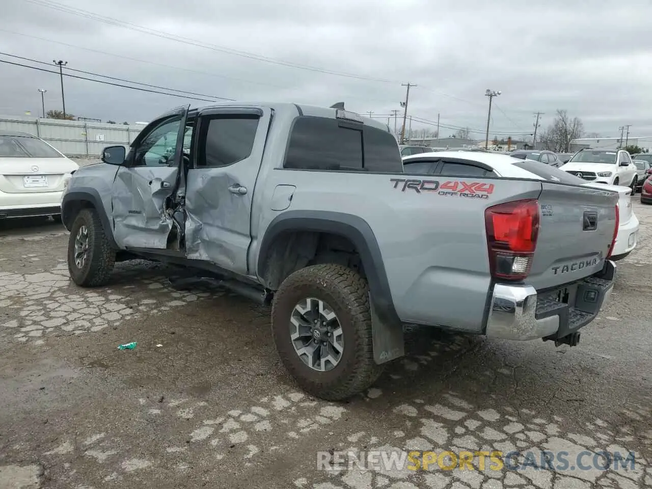 2 Фотография поврежденного автомобиля 5TFCZ5AN1KX203127 TOYOTA TACOMA 2019