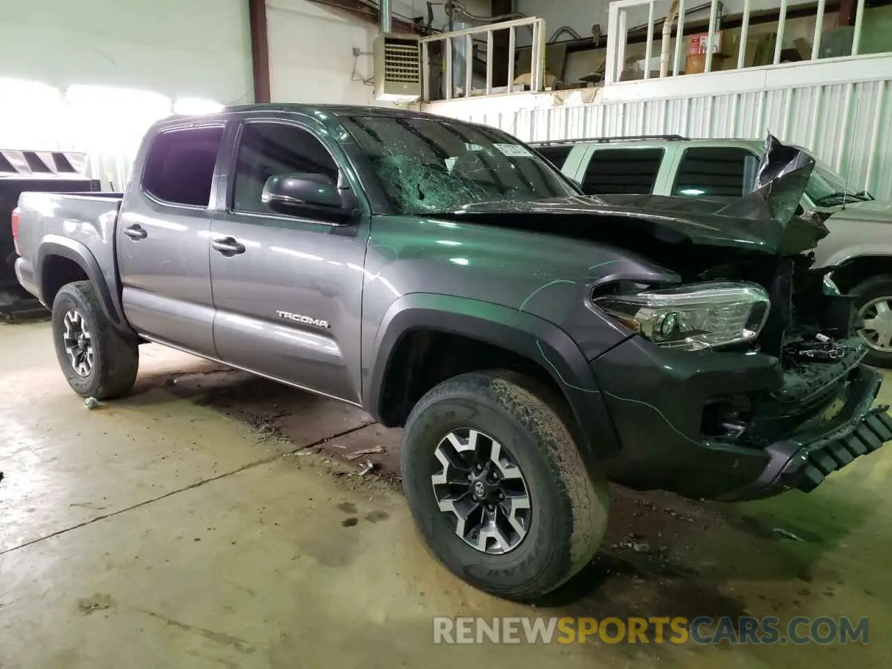 4 Фотография поврежденного автомобиля 5TFCZ5AN2KX194082 TOYOTA TACOMA 2019