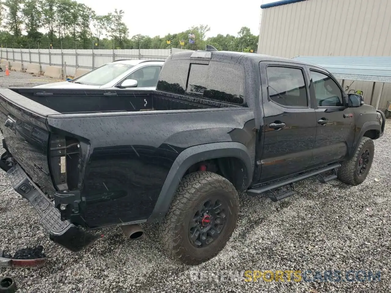 3 Photograph of a damaged car 5TFCZ5AN3KX175895 TOYOTA TACOMA 2019