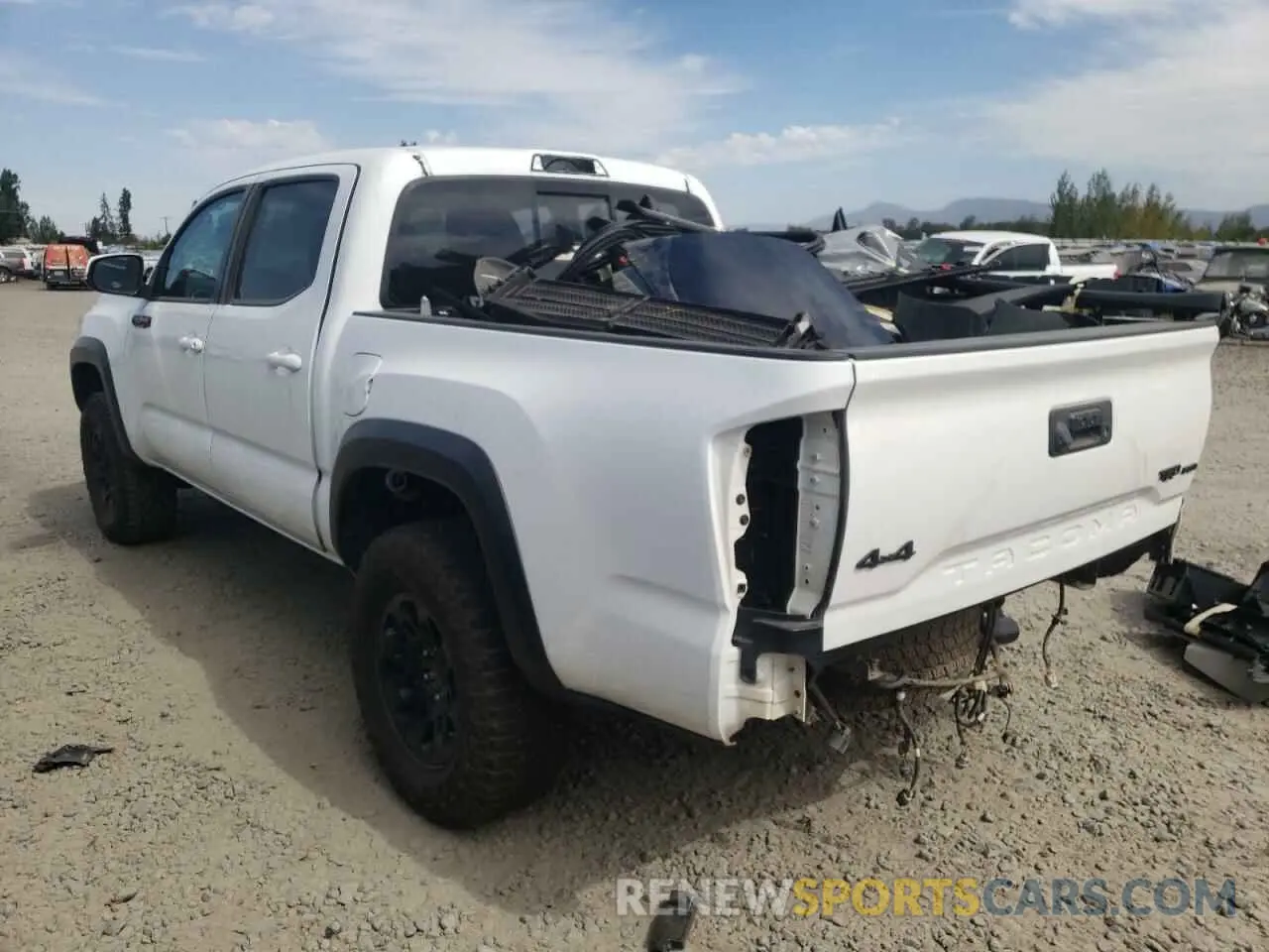 3 Photograph of a damaged car 5TFCZ5AN3KX194253 TOYOTA TACOMA 2019
