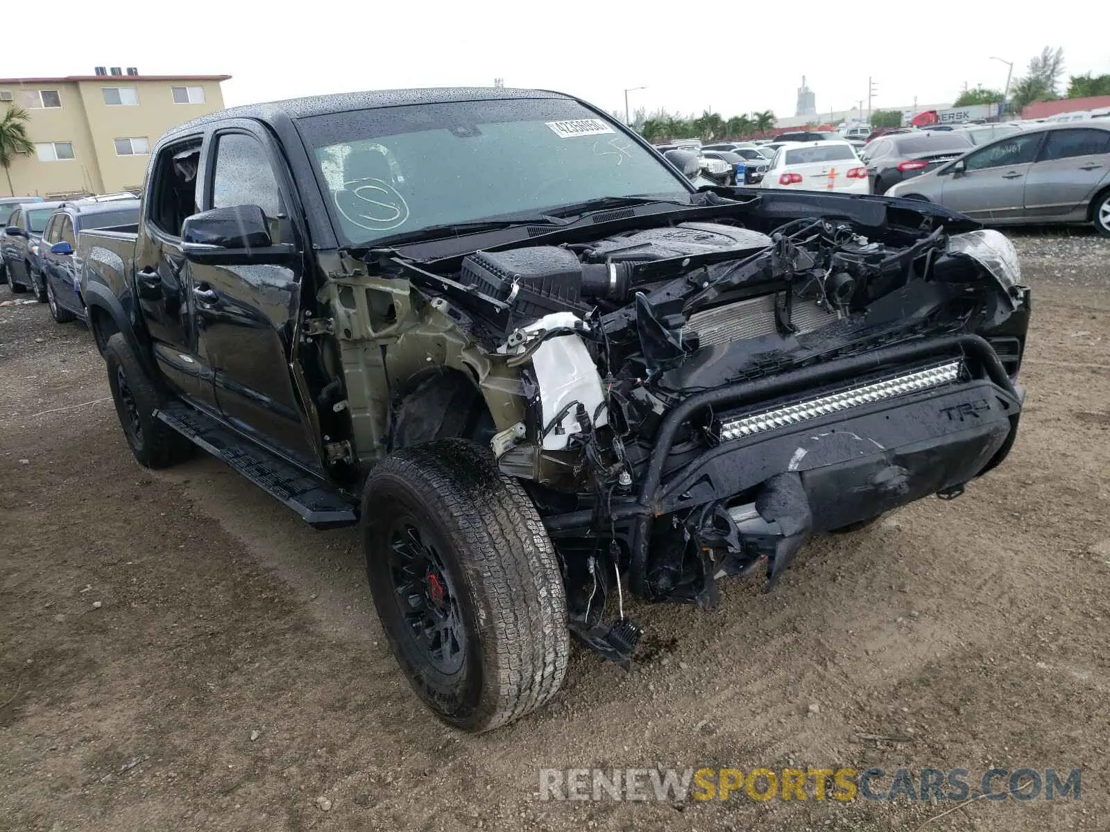 1 Photograph of a damaged car 5TFCZ5AN3KX206563 TOYOTA TACOMA 2019