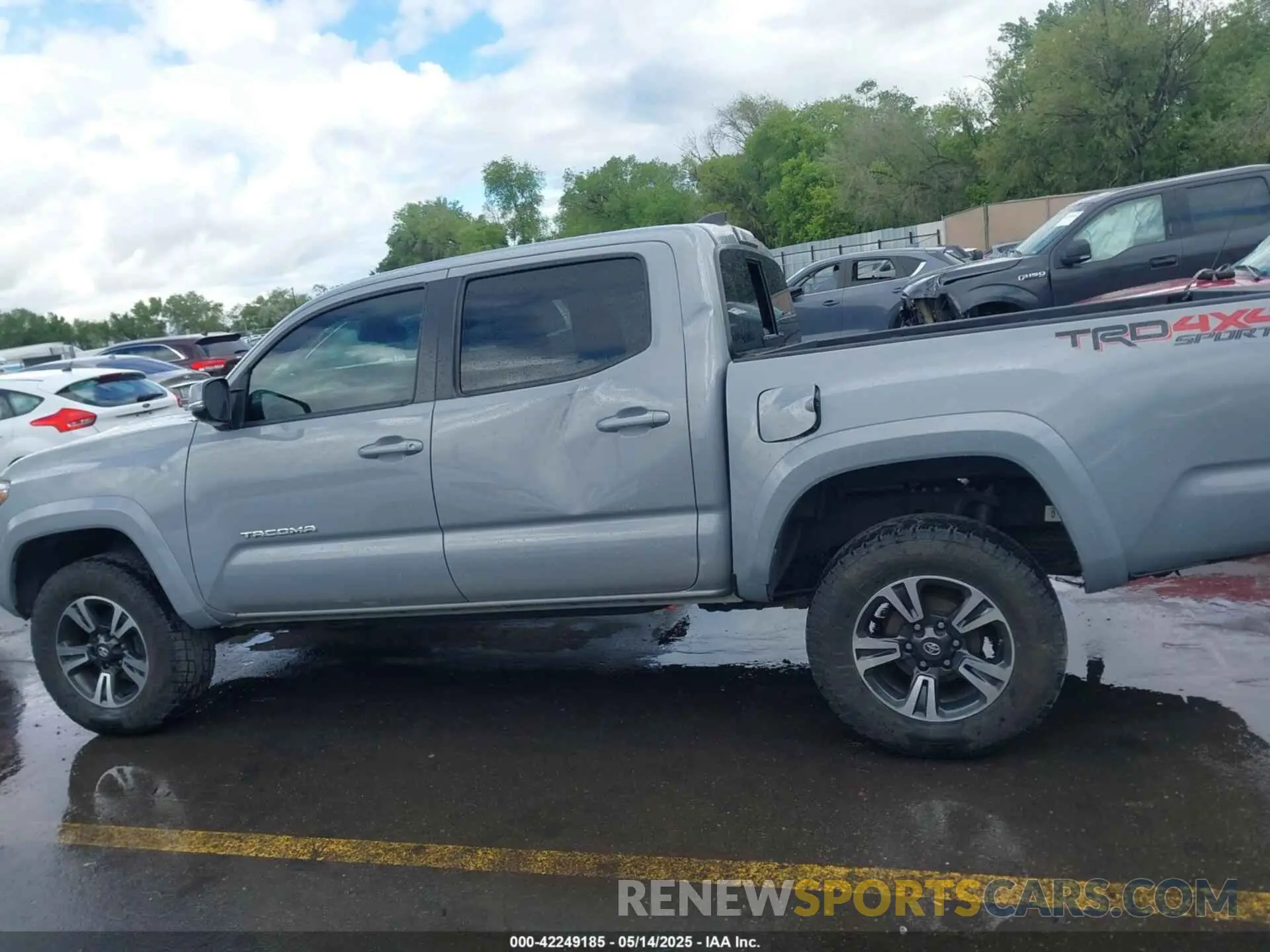 15 Фотография поврежденного автомобиля 5TFCZ5AN5KX175820 TOYOTA TACOMA 2019