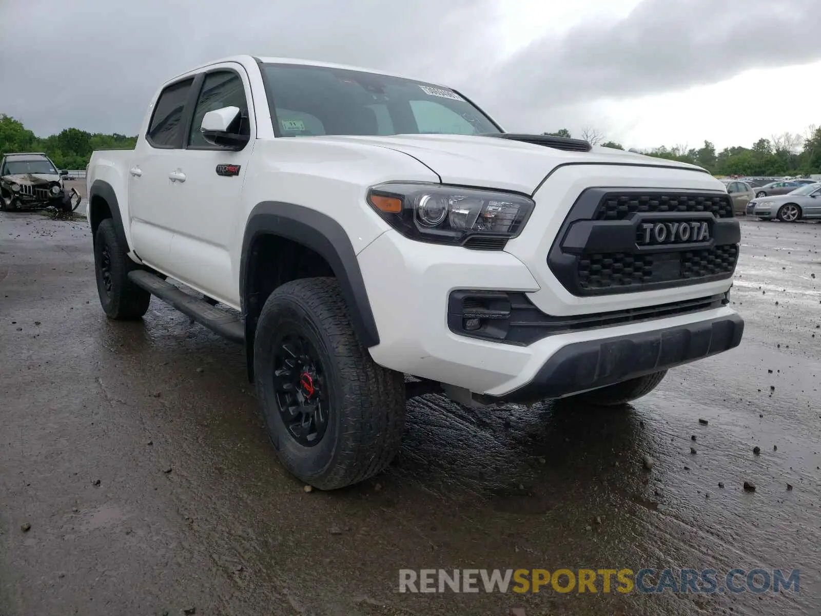 1 Photograph of a damaged car 5TFCZ5AN5KX179012 TOYOTA TACOMA 2019