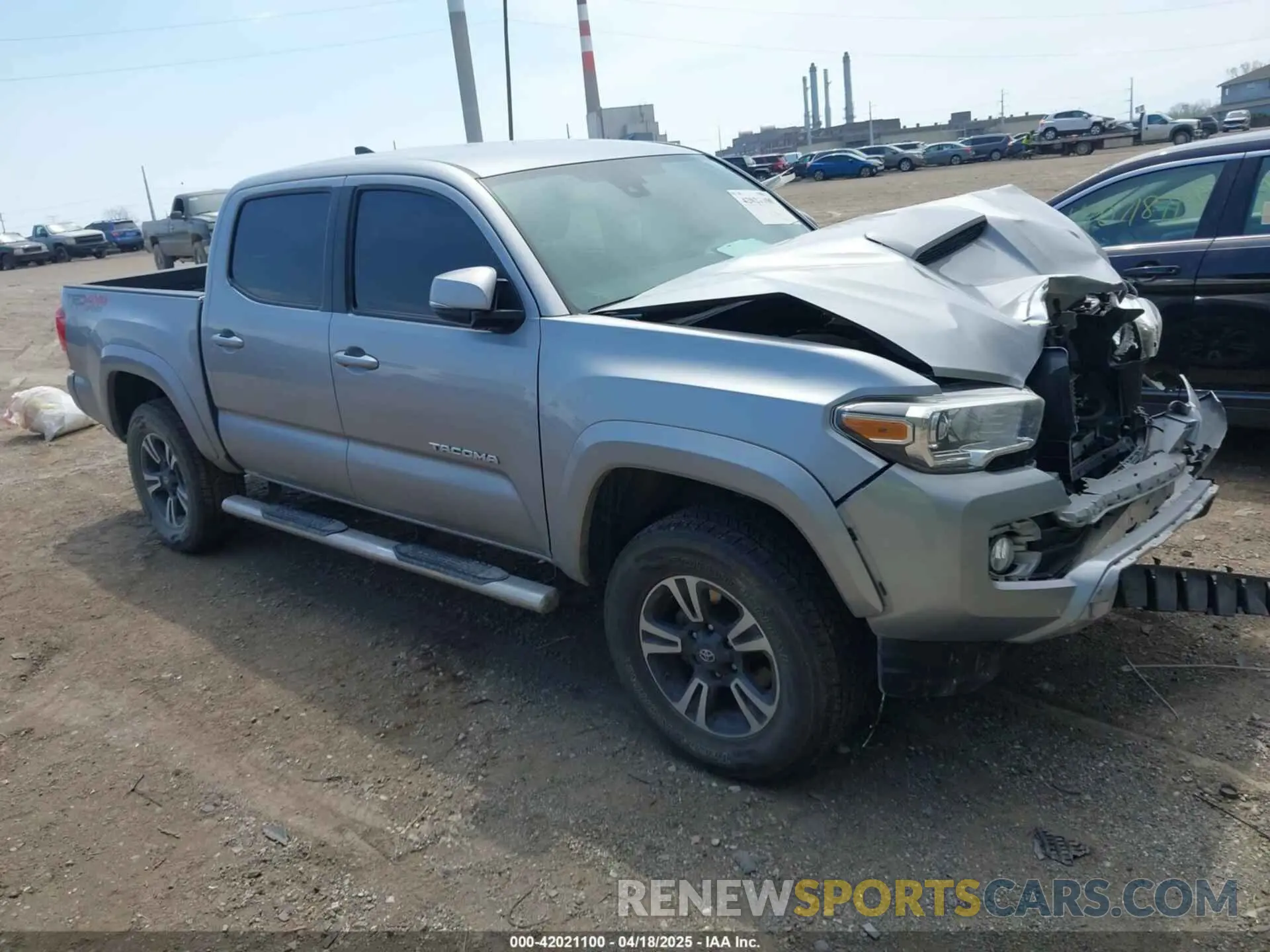 1 Фотография поврежденного автомобиля 5TFCZ5AN5KX195629 TOYOTA TACOMA 2019