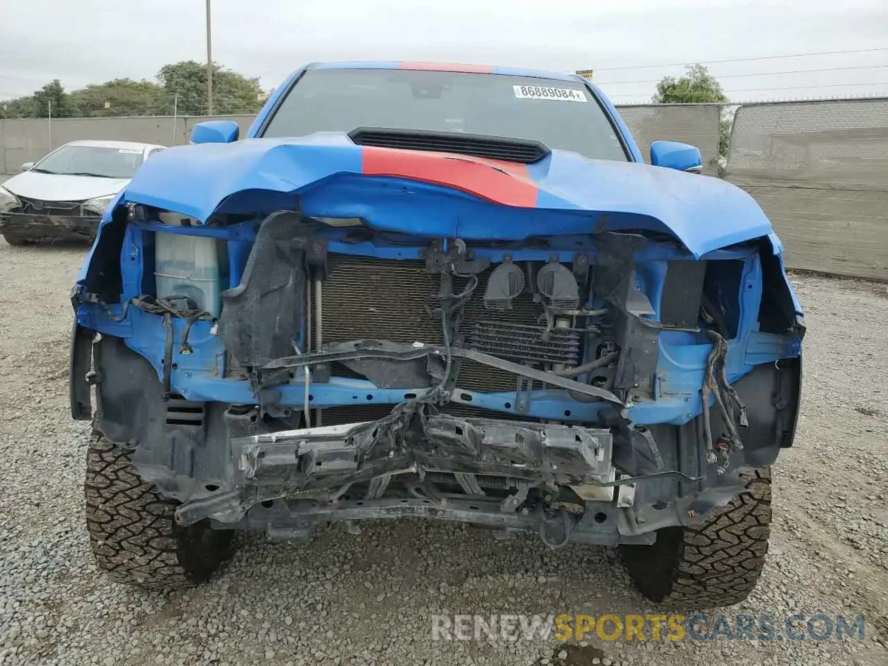 5 Photograph of a damaged car 5TFCZ5AN8KX186293 TOYOTA TACOMA 2019