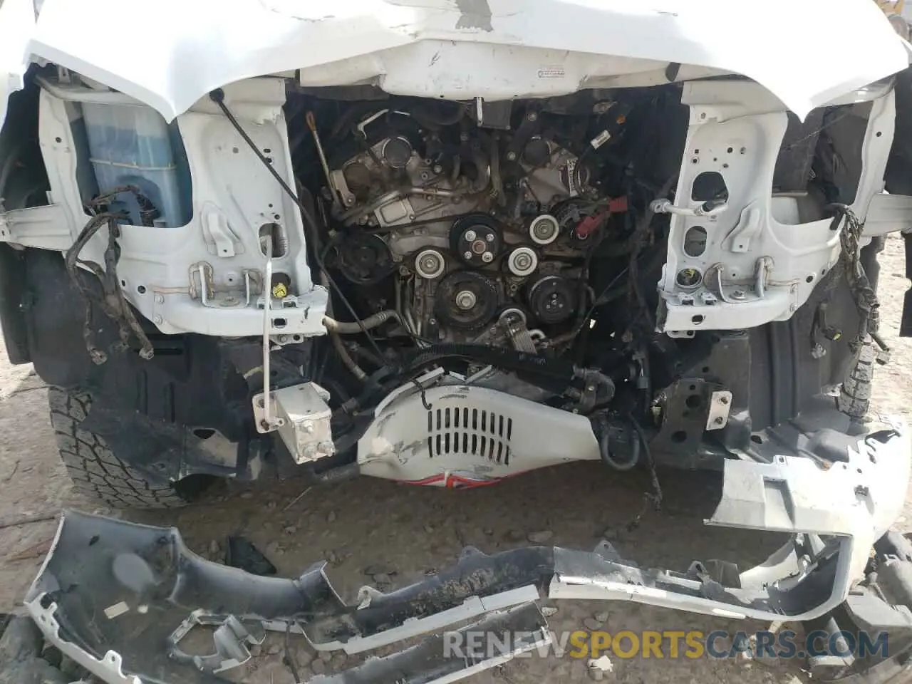 9 Photograph of a damaged car 5TFCZ5AN8KX201598 TOYOTA TACOMA 2019