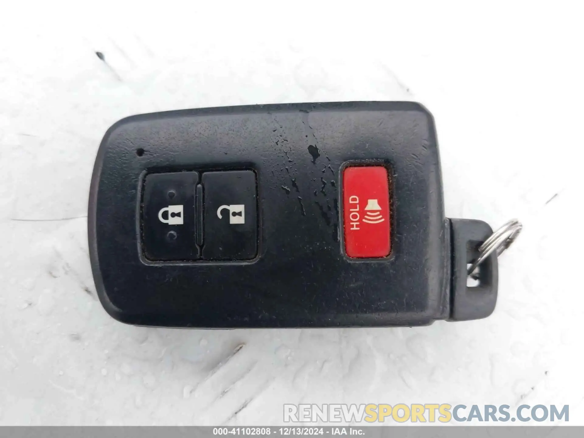 11 Photograph of a damaged car 5TFCZ5ANXKX176333 TOYOTA TACOMA 2019