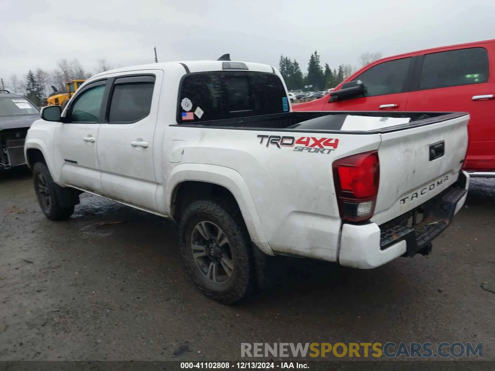 3 Photograph of a damaged car 5TFCZ5ANXKX176333 TOYOTA TACOMA 2019