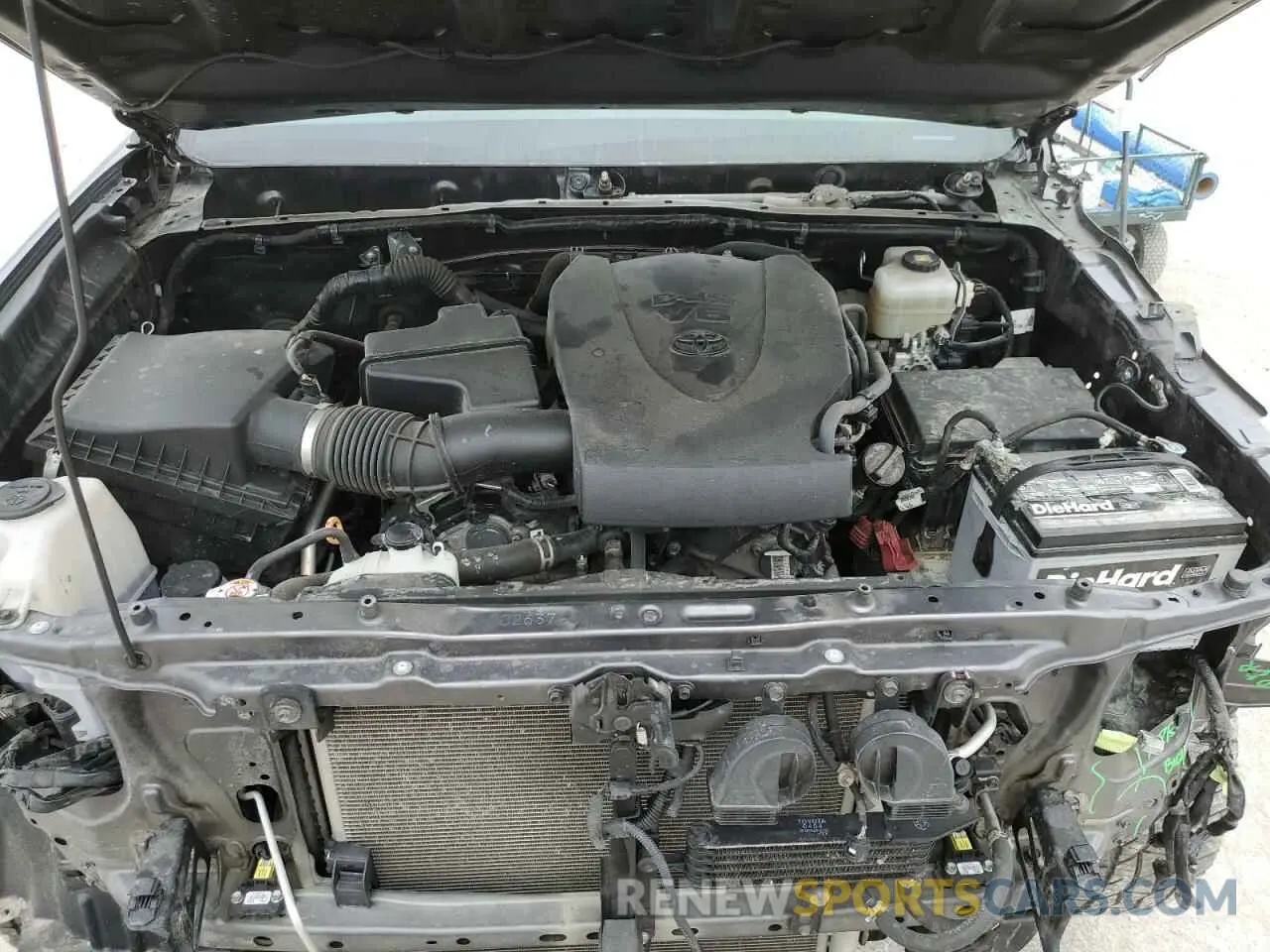 11 Фотография поврежденного автомобиля 5TFCZ5ANXKX181810 TOYOTA TACOMA 2019