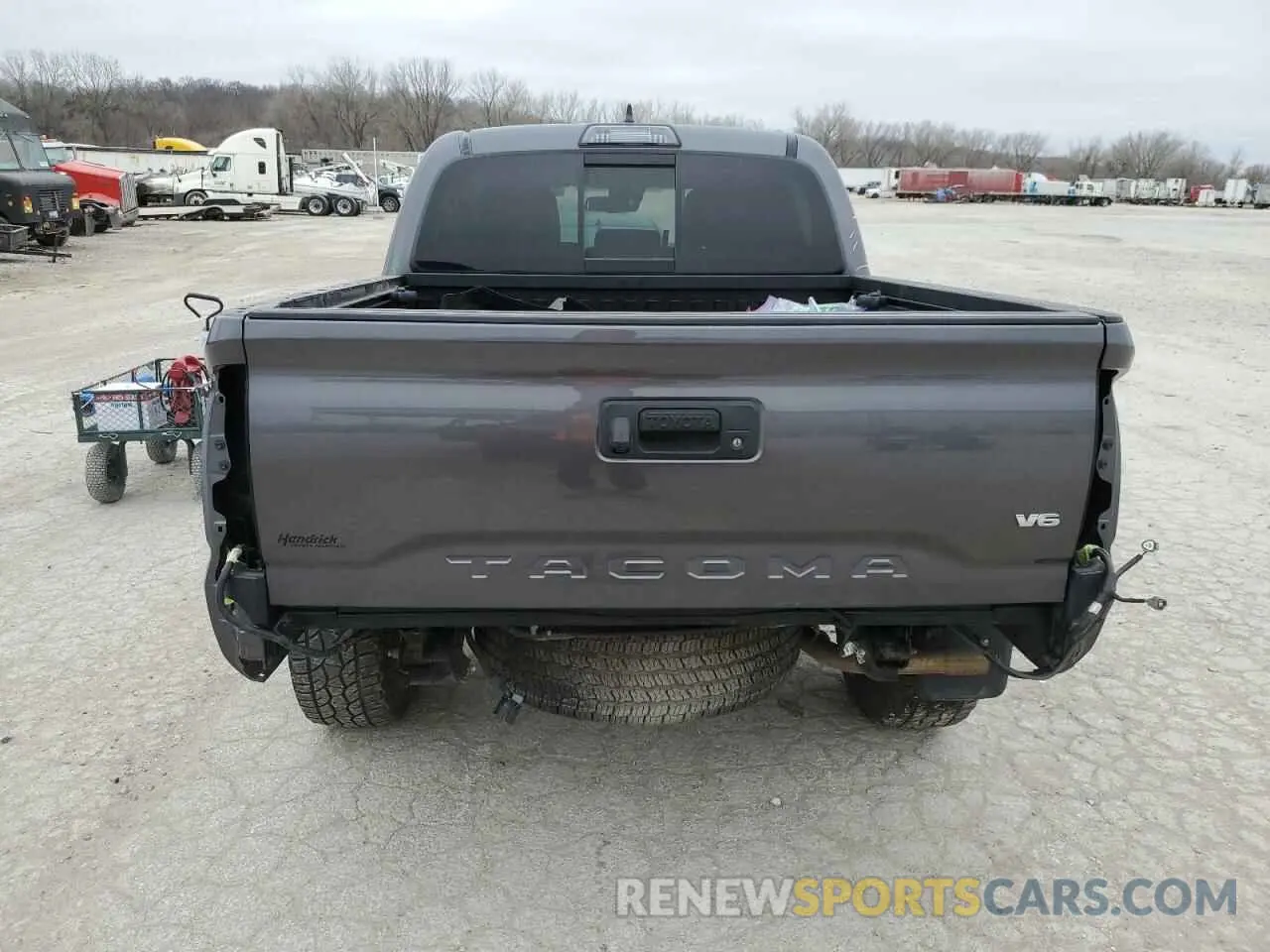 6 Фотография поврежденного автомобиля 5TFCZ5ANXKX181810 TOYOTA TACOMA 2019