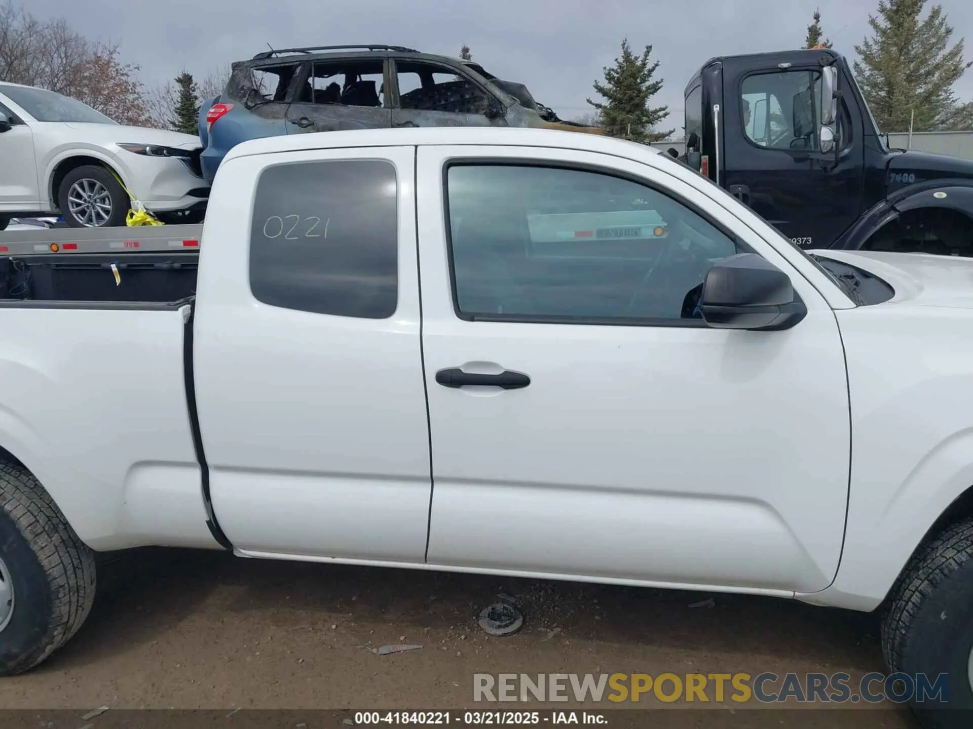 13 Фотография поврежденного автомобиля 5TFRX5GN1KX162876 TOYOTA TACOMA 2019