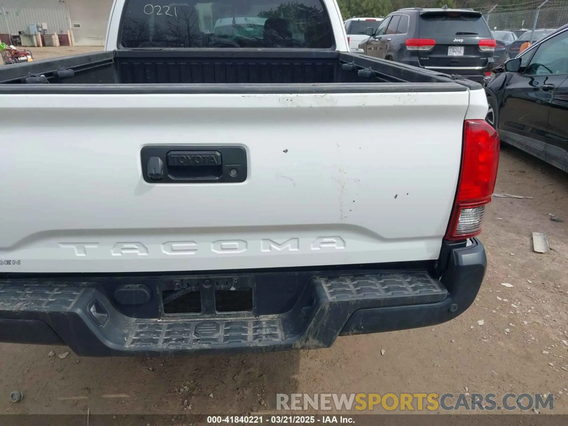 19 Фотография поврежденного автомобиля 5TFRX5GN1KX162876 TOYOTA TACOMA 2019