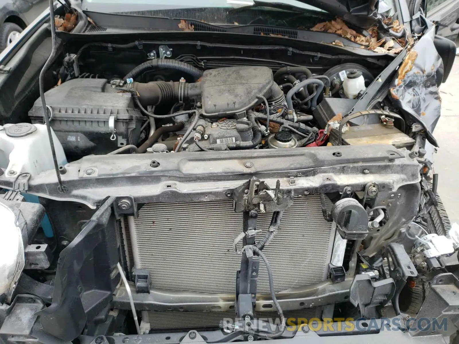 7 Photograph of a damaged car 5TFRX5GN3KX143178 TOYOTA TACOMA 2019