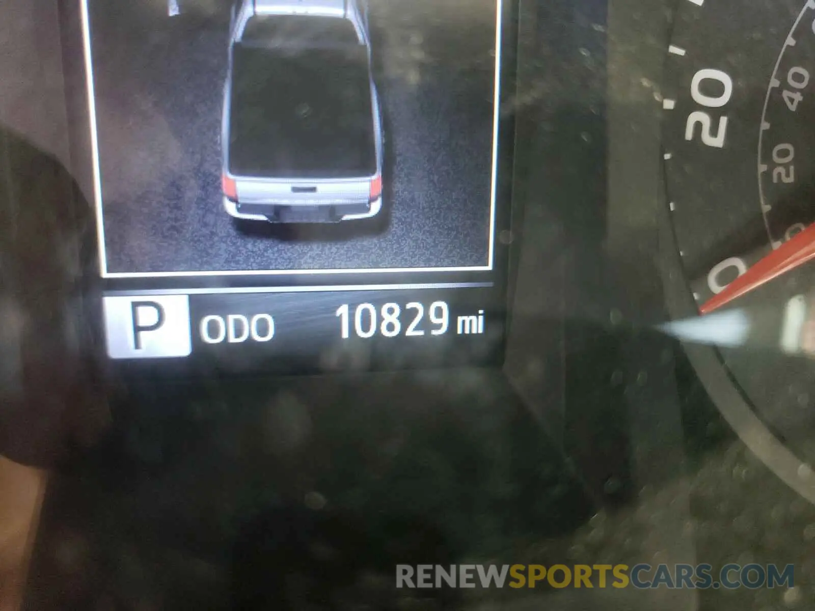 8 Photograph of a damaged car 5TFRX5GN3KX143178 TOYOTA TACOMA 2019