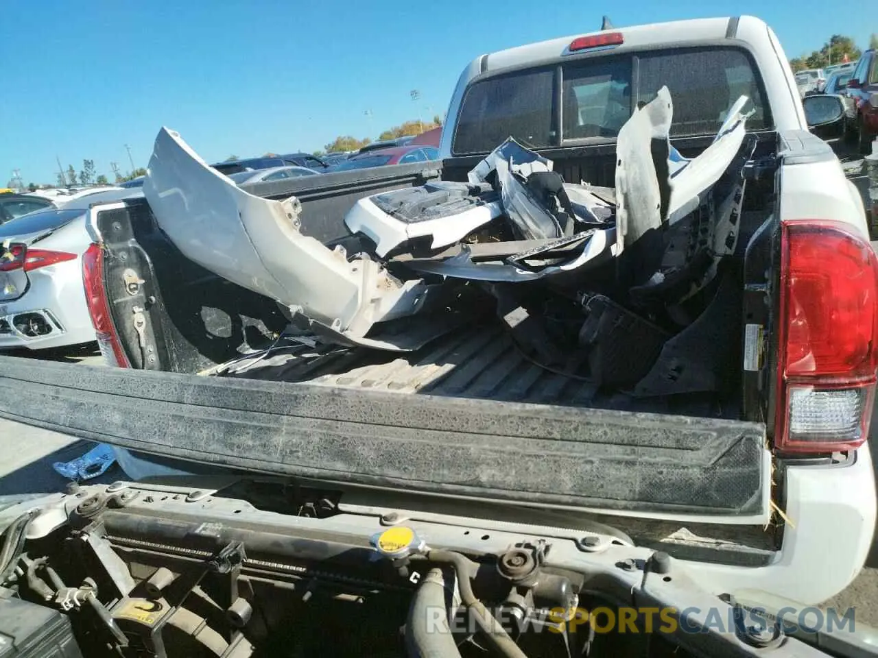 6 Photograph of a damaged car 5TFRX5GN5KX139410 TOYOTA TACOMA 2019