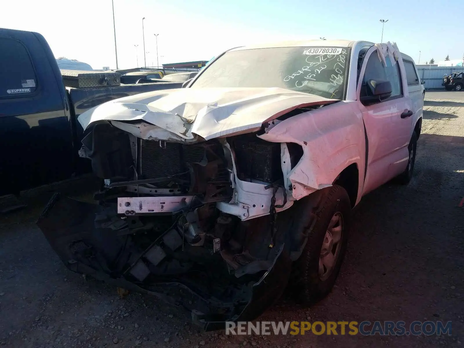2 Photograph of a damaged car 5TFRX5GN6KX135611 TOYOTA TACOMA 2019