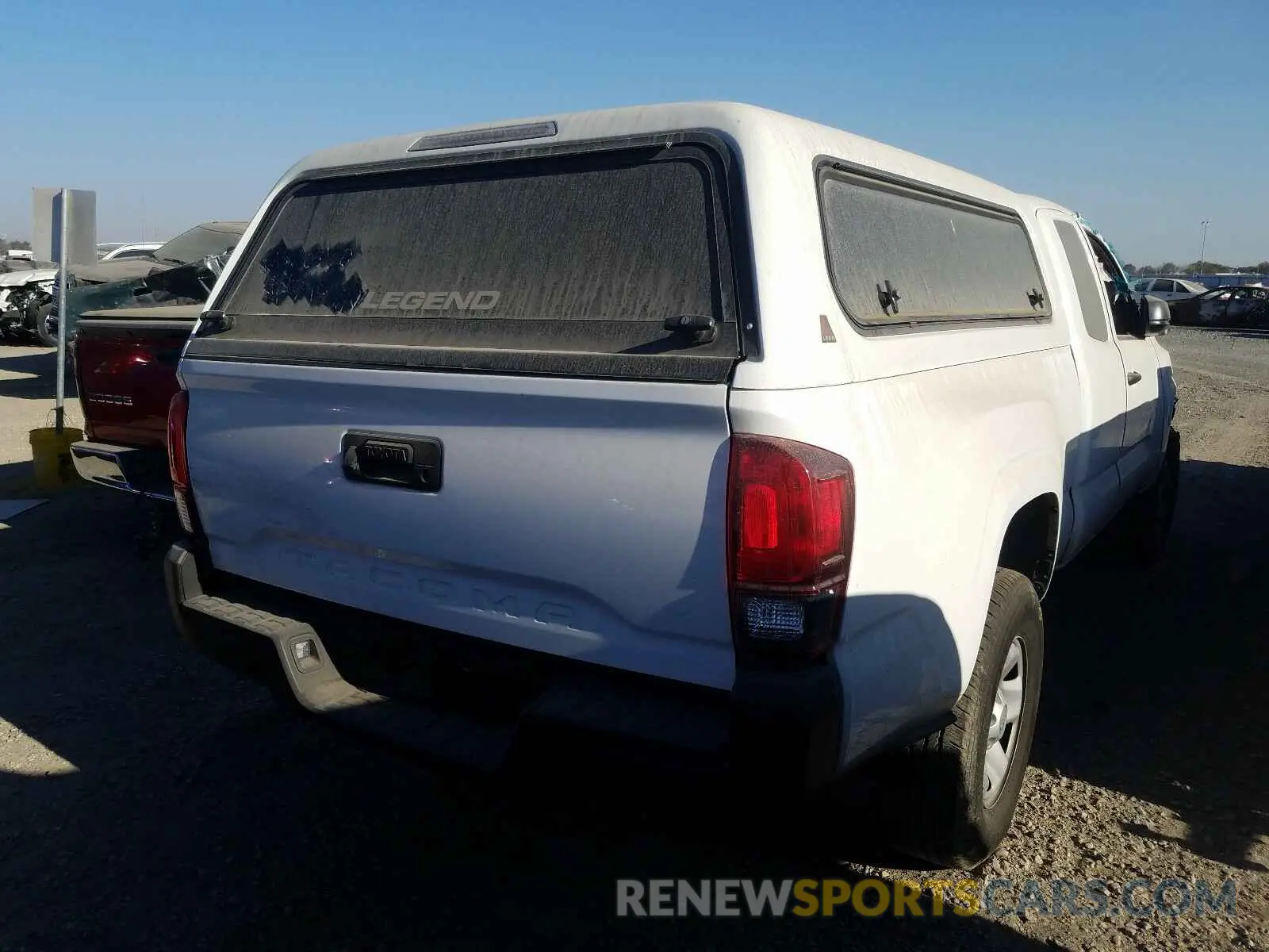 4 Photograph of a damaged car 5TFRX5GN6KX135611 TOYOTA TACOMA 2019