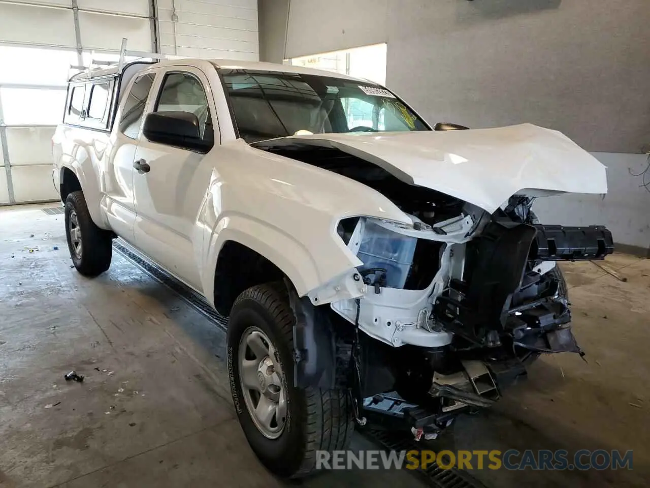 1 Photograph of a damaged car 5TFRX5GN6KX148391 TOYOTA TACOMA 2019