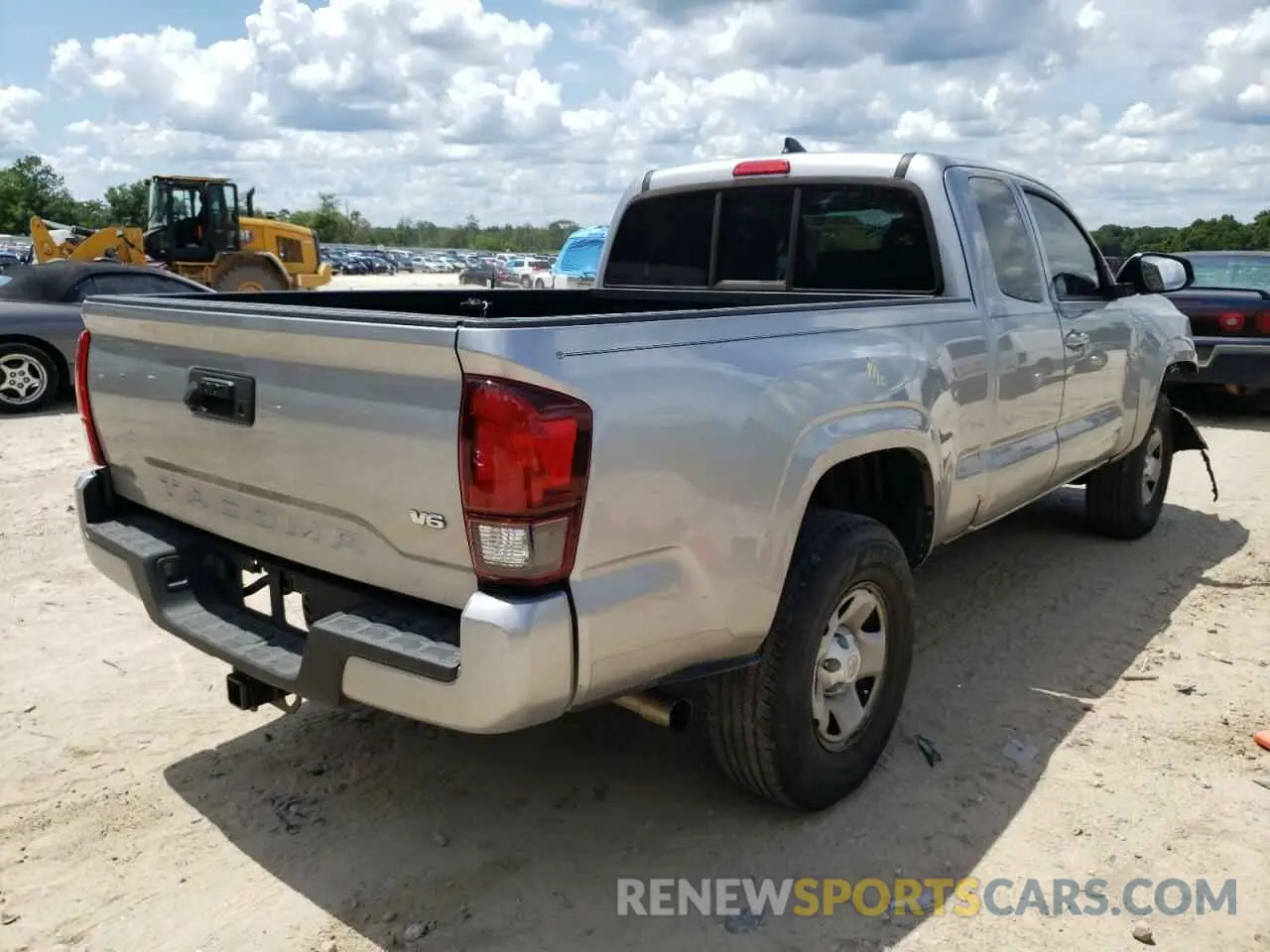 4 Photograph of a damaged car 5TFRZ5CN2KX082700 TOYOTA TACOMA 2019