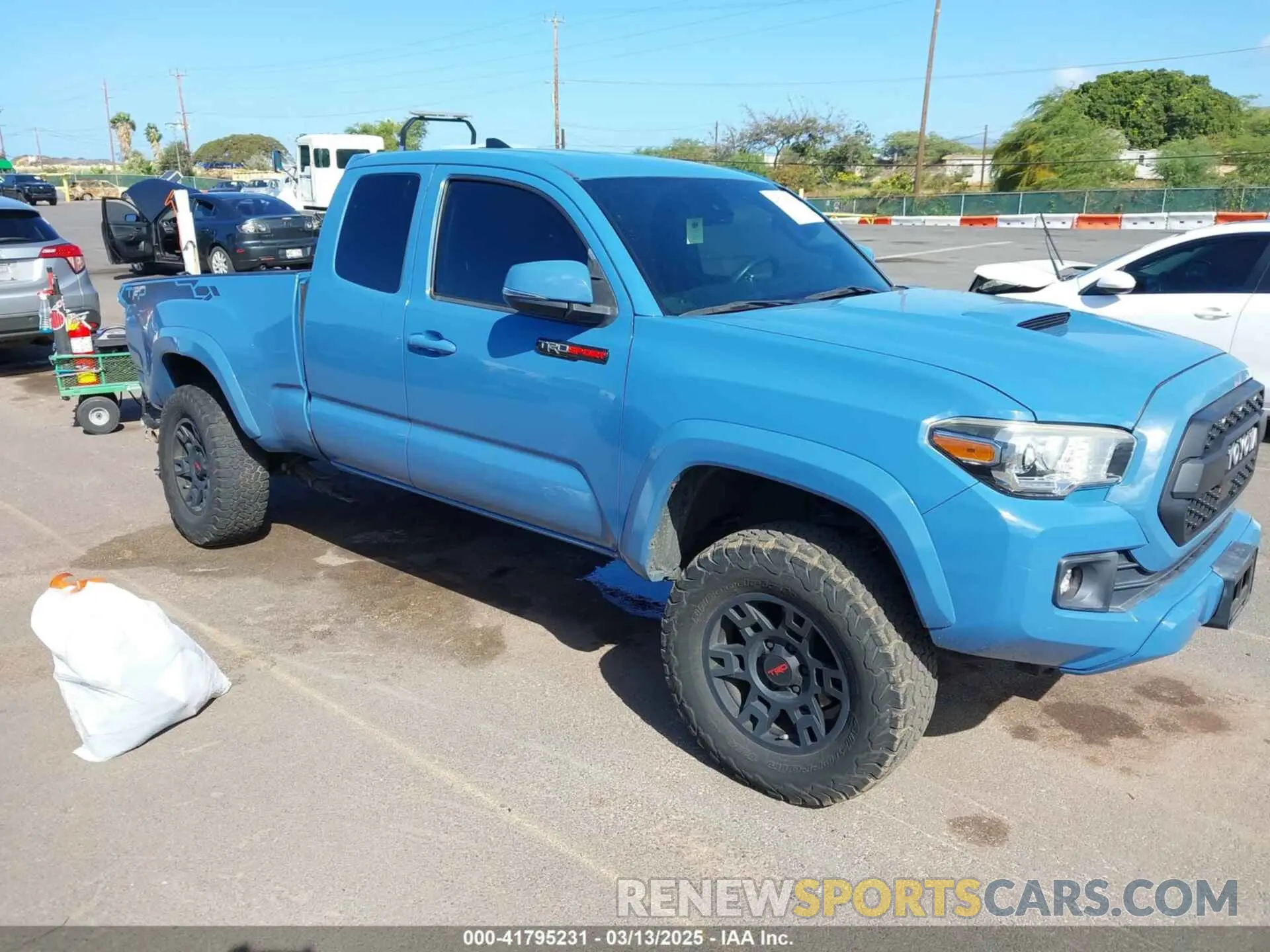 1 Photograph of a damaged car 5TFRZ5CN4KX082052 TOYOTA TACOMA 2019