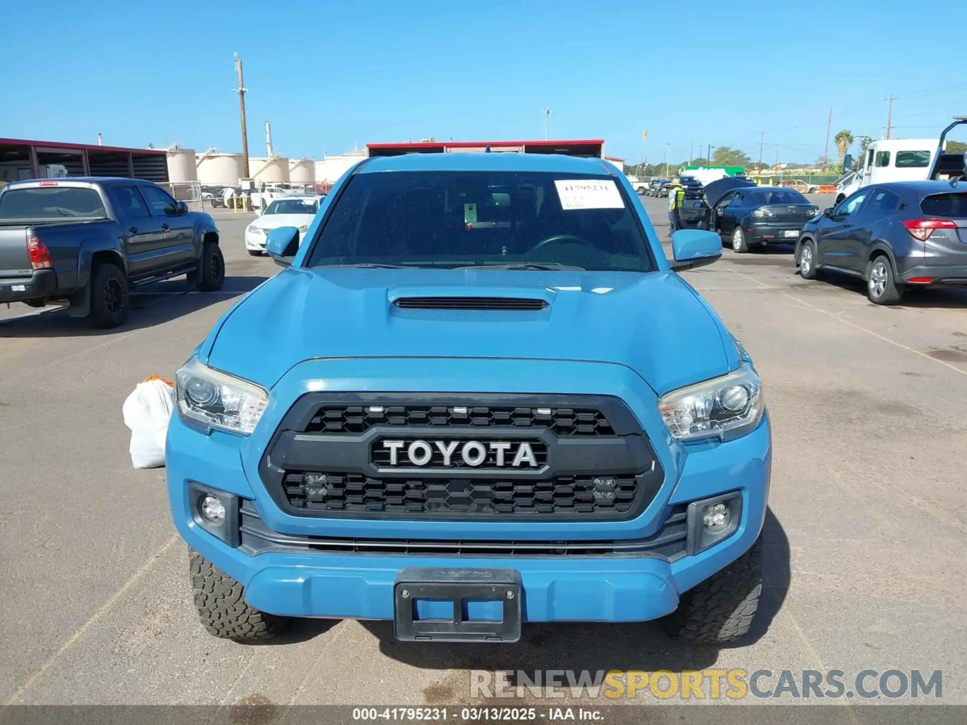 13 Photograph of a damaged car 5TFRZ5CN4KX082052 TOYOTA TACOMA 2019