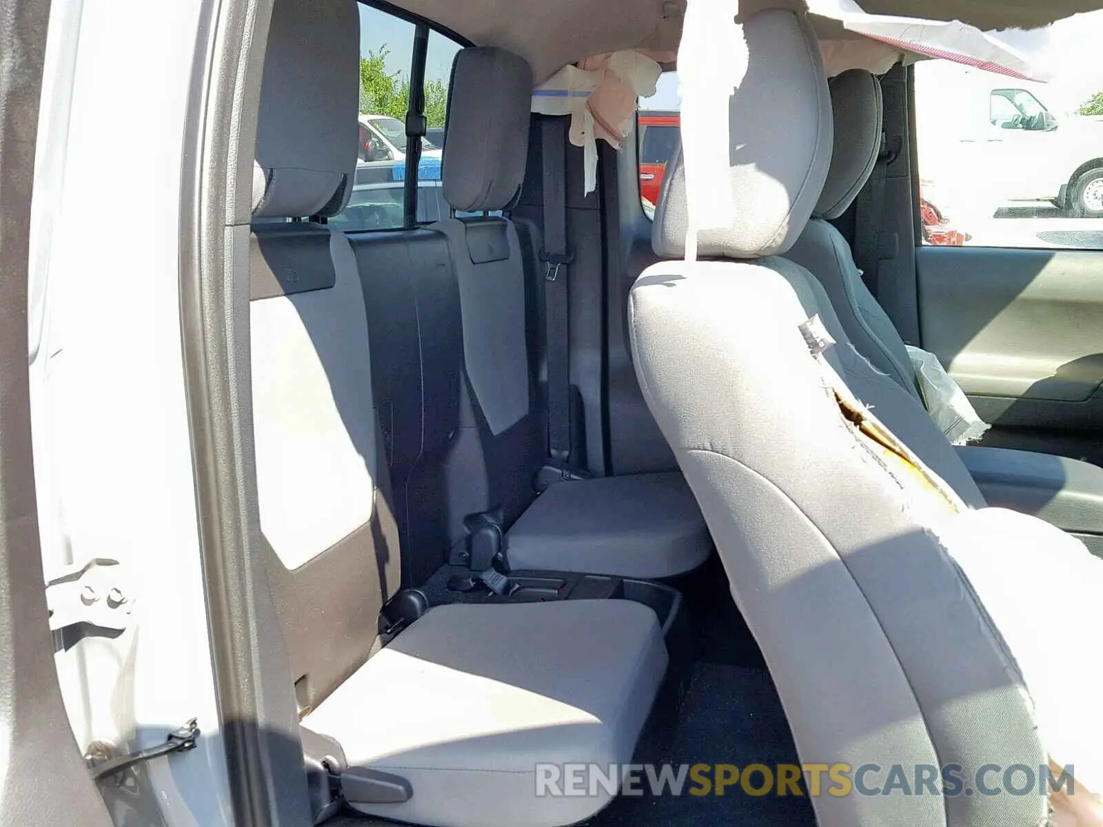 6 Photograph of a damaged car 5TFRZ5CN5KX071626 TOYOTA TACOMA 2019