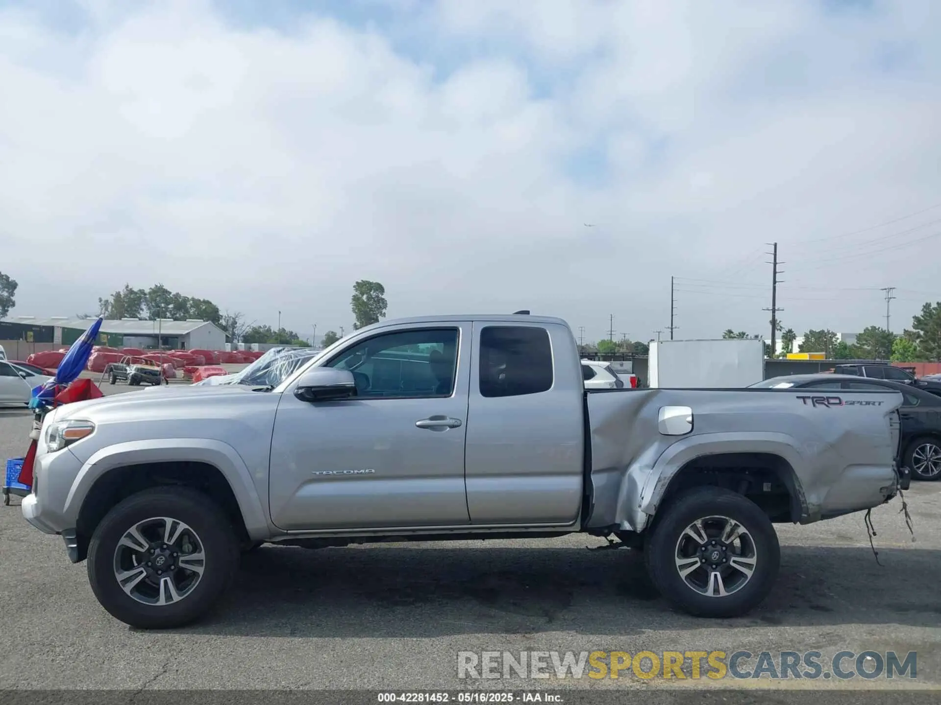 18 Фотография поврежденного автомобиля 5TFRZ5CN6KX083137 TOYOTA TACOMA 2019