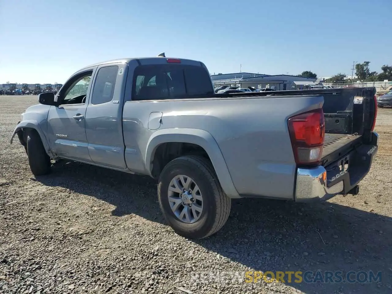 2 Photograph of a damaged car 5TFRZ5CNXKX081312 TOYOTA TACOMA 2019