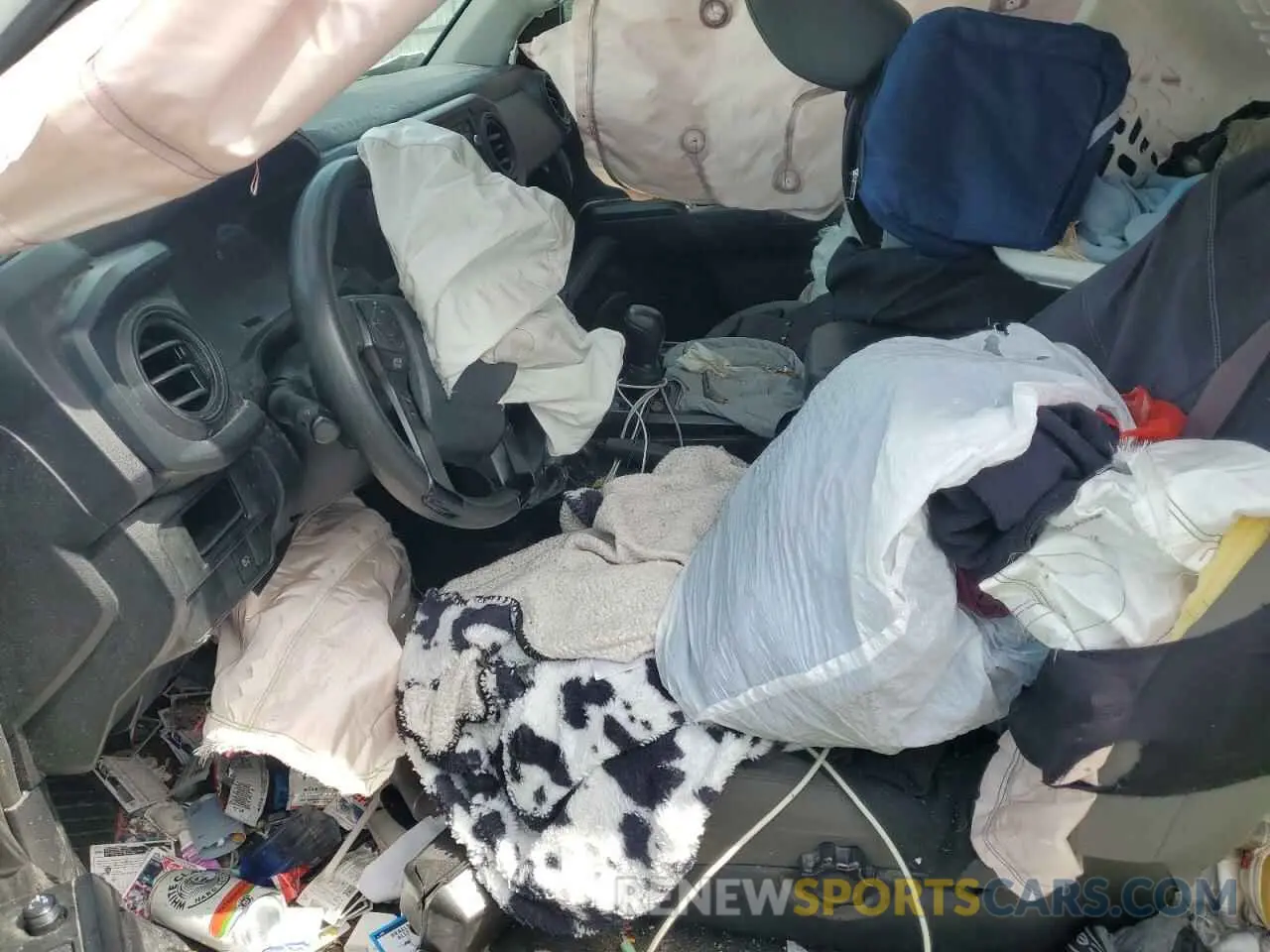 7 Photograph of a damaged car 5TFSX5EN0KX066144 TOYOTA TACOMA 2019