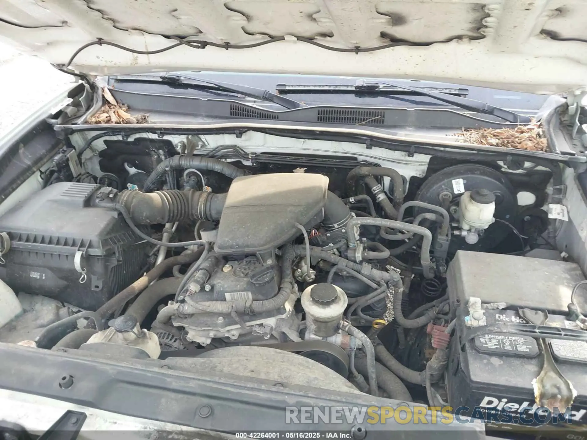10 Photograph of a damaged car 5TFSX5EN1KX067514 TOYOTA TACOMA 2019