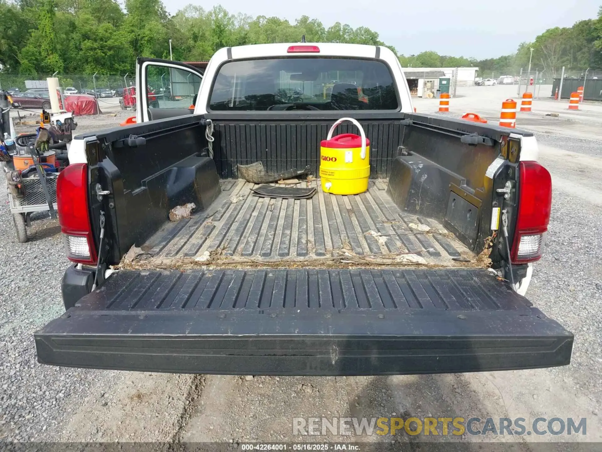 17 Photograph of a damaged car 5TFSX5EN1KX067514 TOYOTA TACOMA 2019