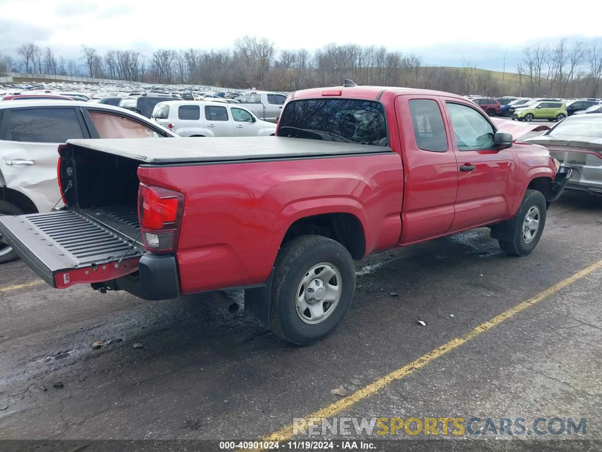 4 Photograph of a damaged car 5TFSX5ENXKX064059 TOYOTA TACOMA 2019
