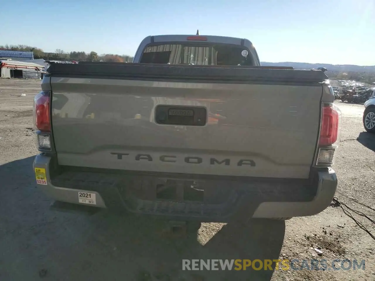 6 Фотография поврежденного автомобиля 5TFSZ5AN1KX182002 TOYOTA TACOMA 2019
