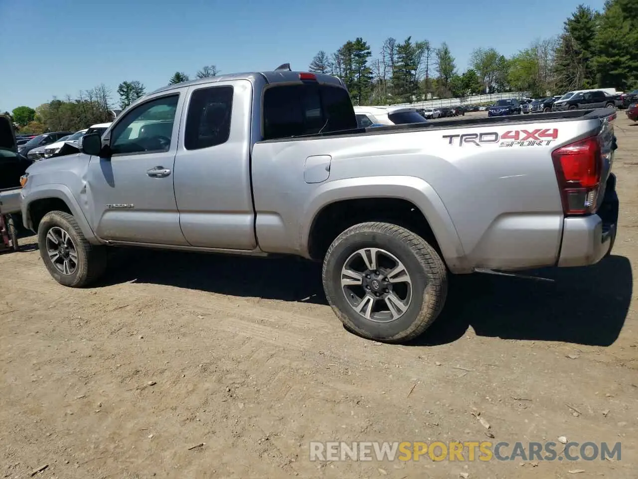 2 Фотография поврежденного автомобиля 5TFSZ5AN3KX205733 TOYOTA TACOMA 2019